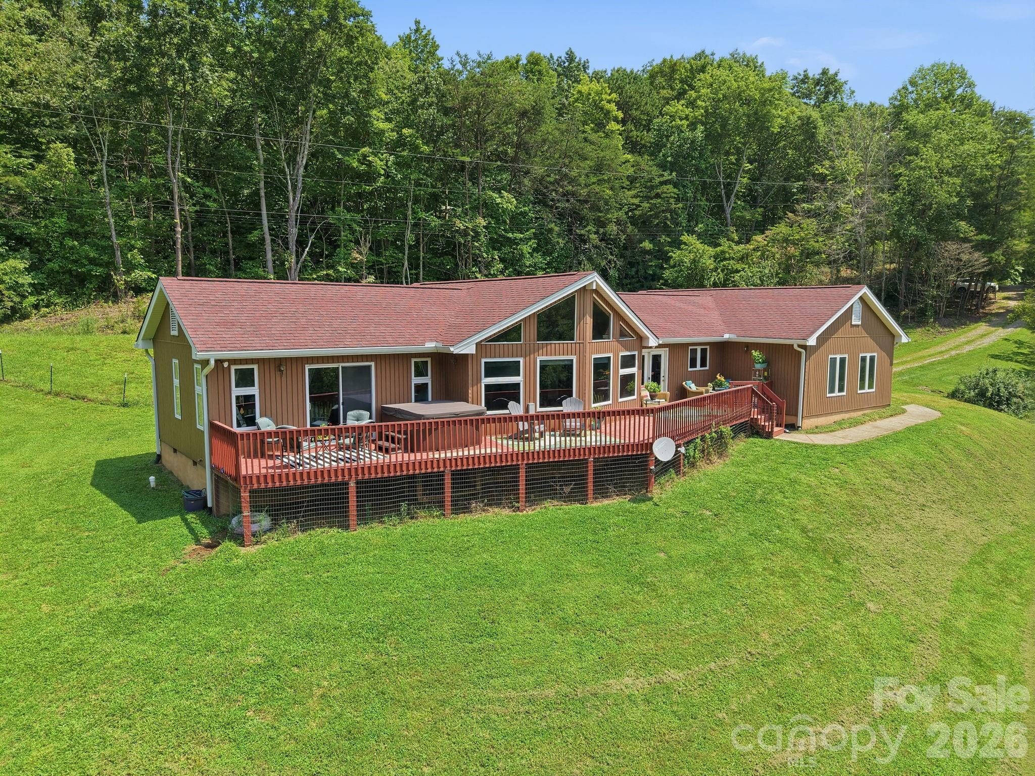 main property photo 40