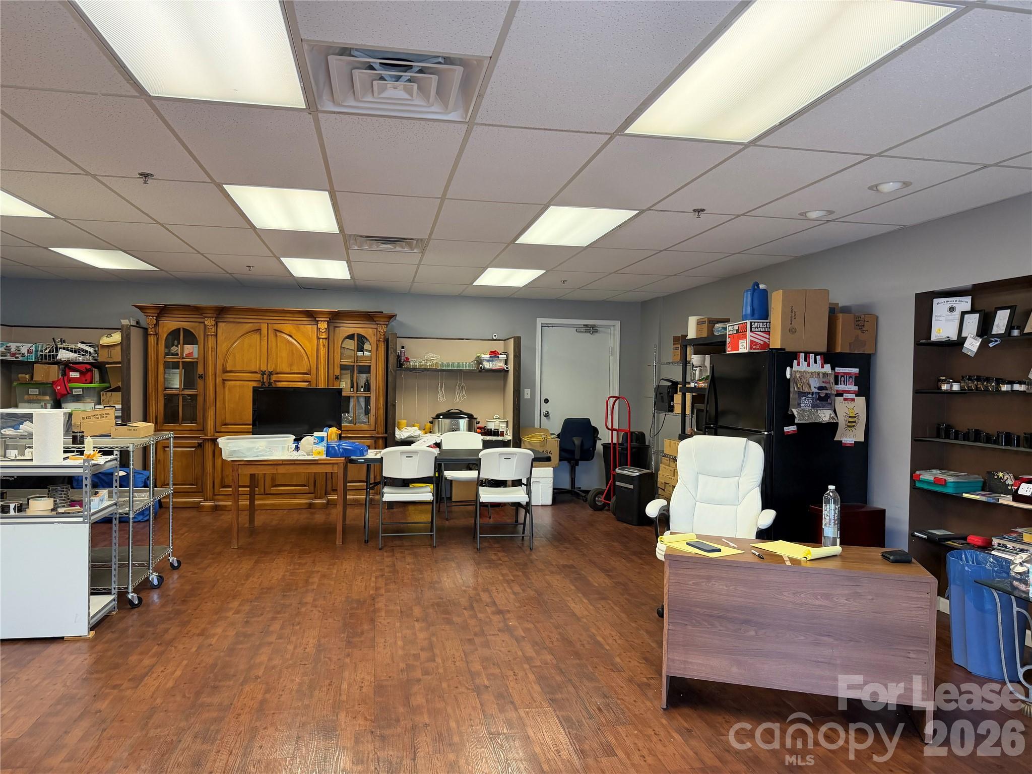 main property photo 4