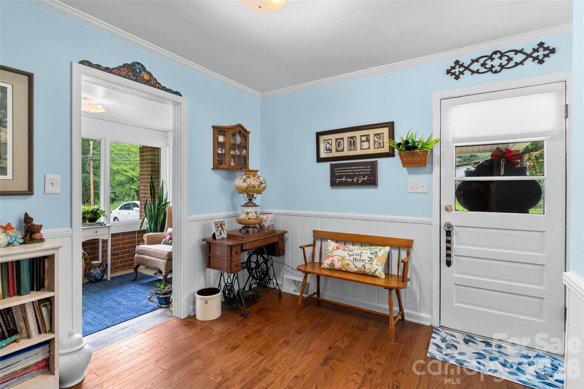 main property photo 27
