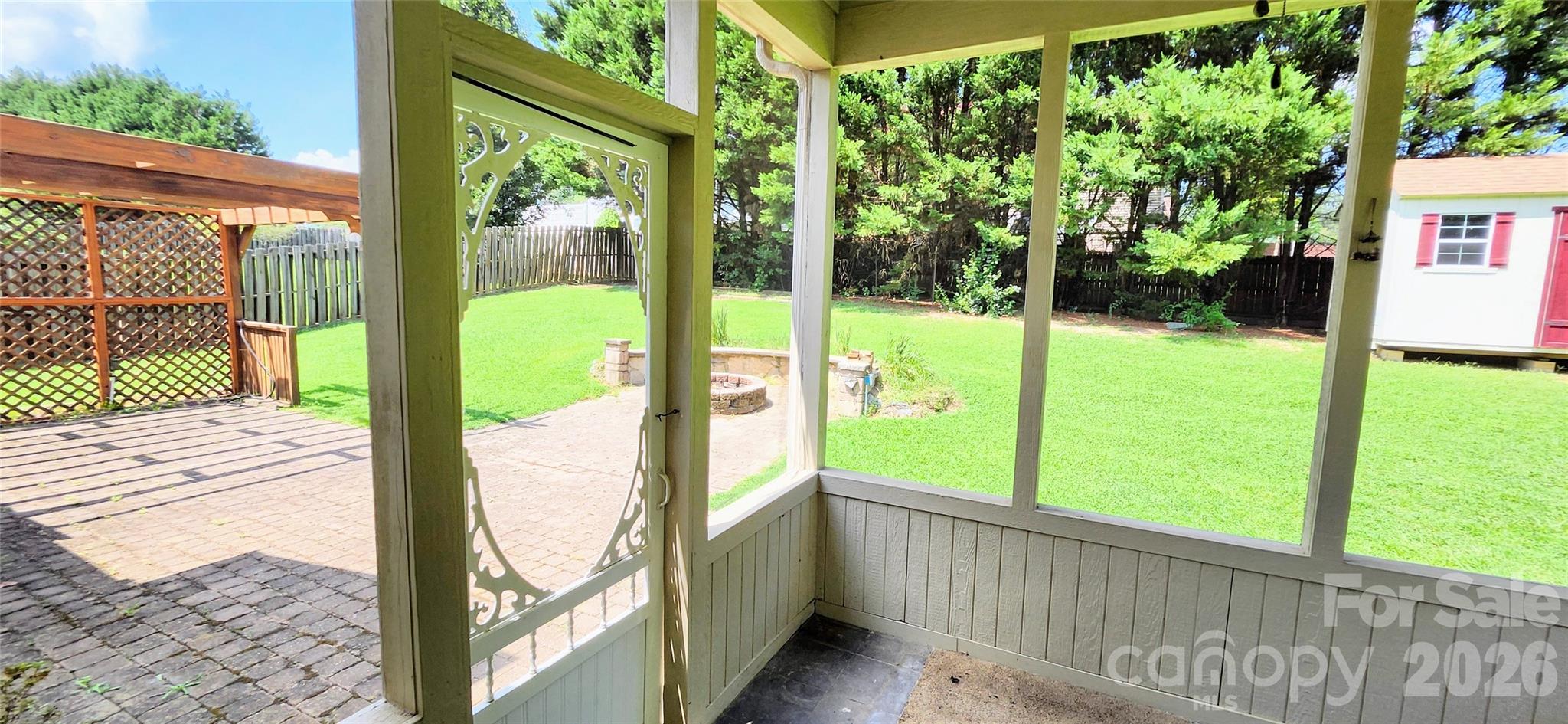 main property photo 11