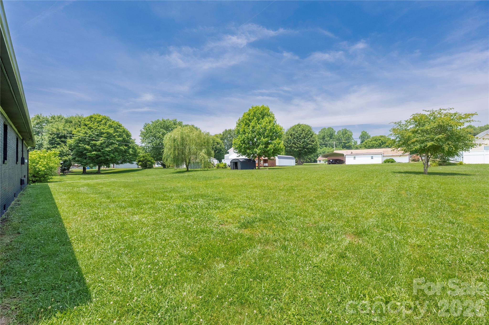 main property photo 32