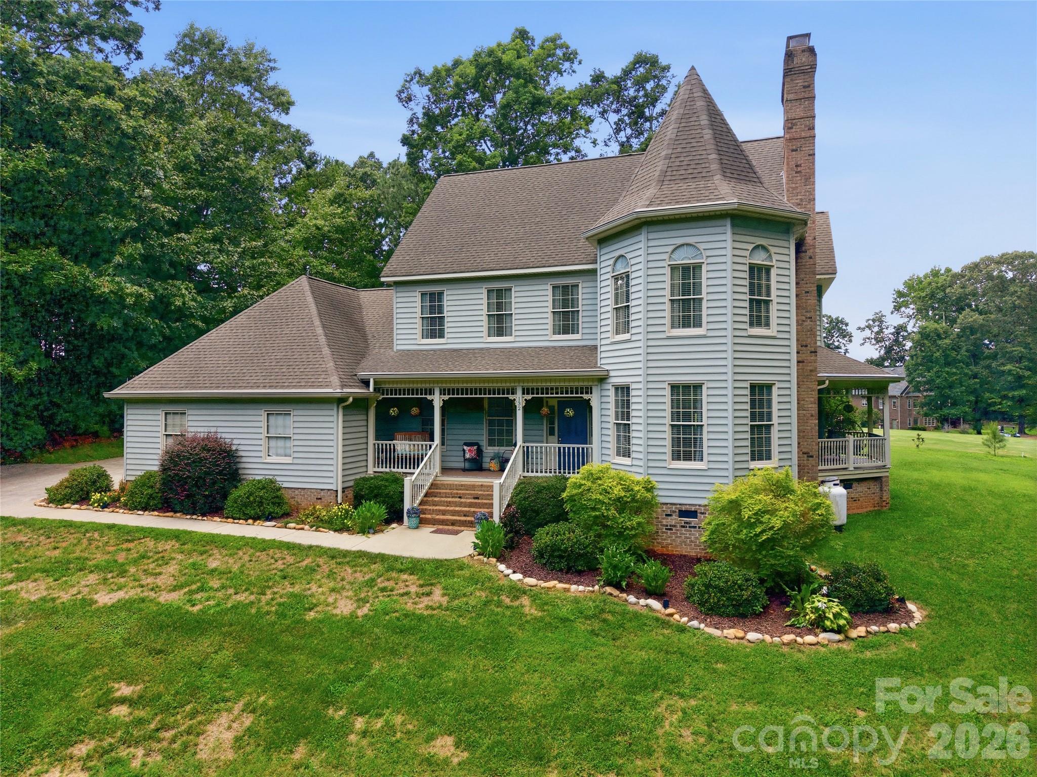 main property photo 2