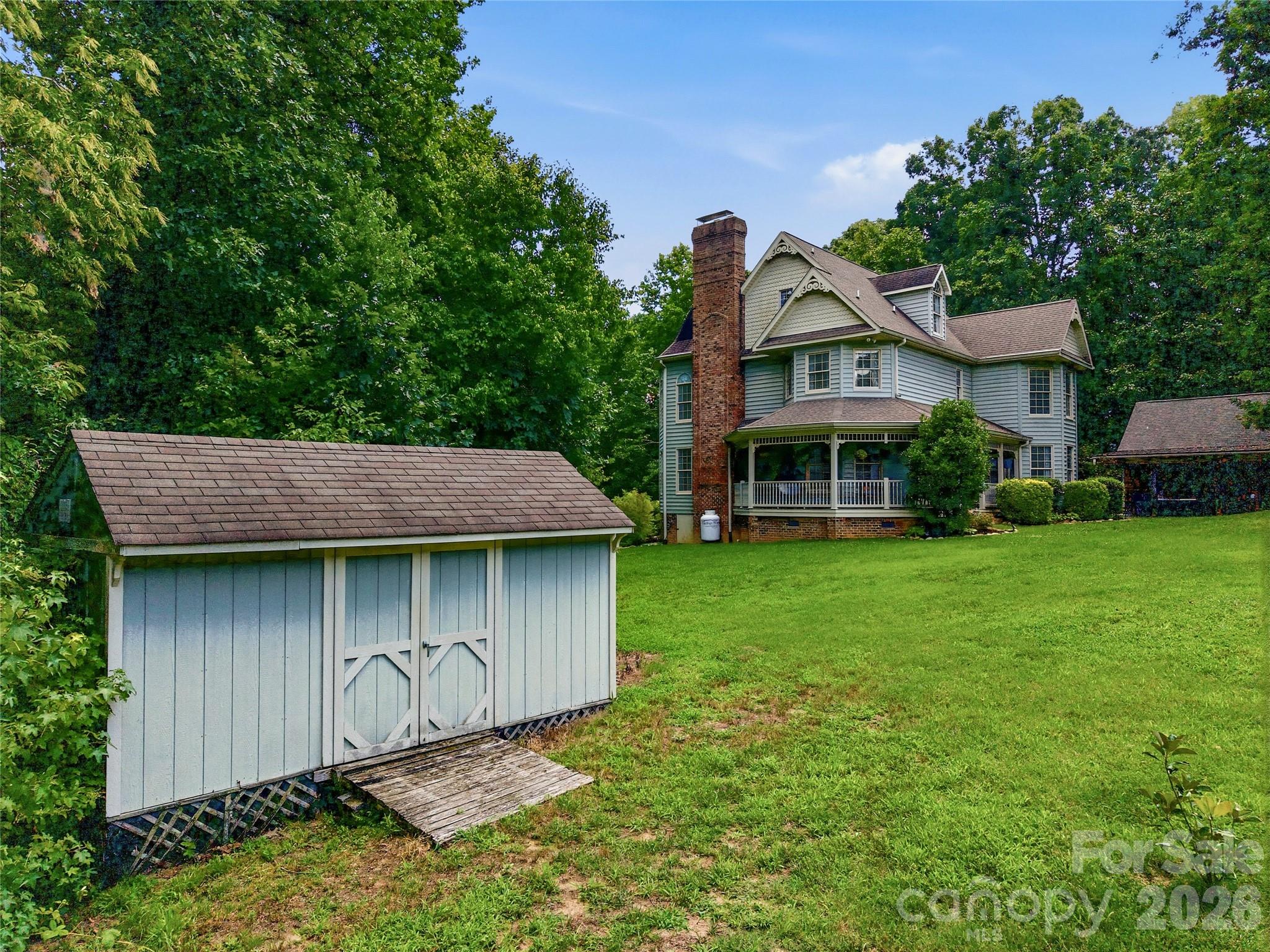 main property photo 4