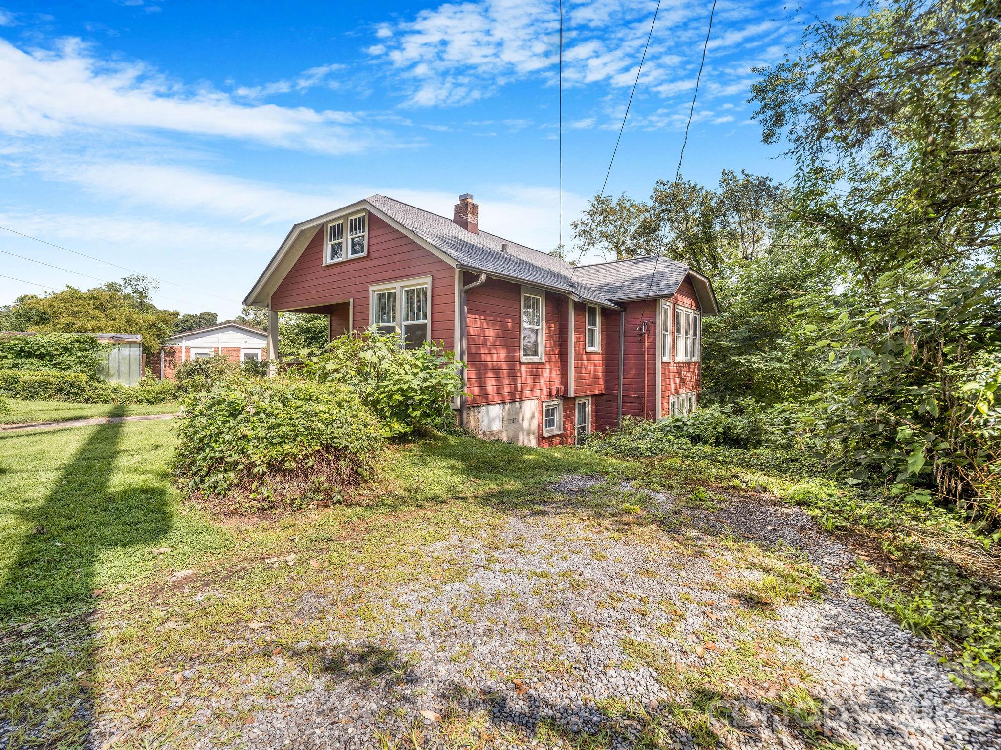 main property photo 38
