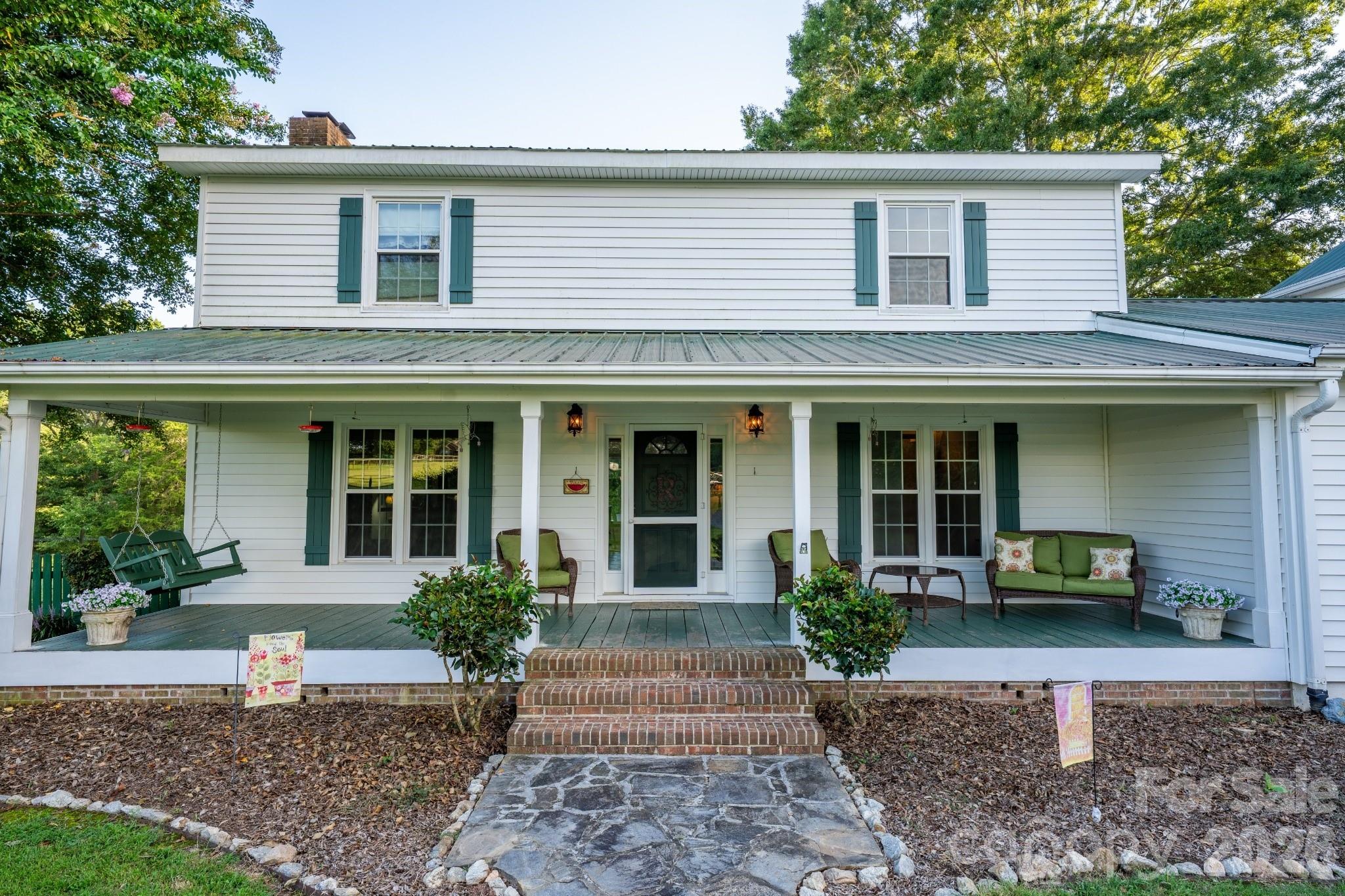 main property photo 5