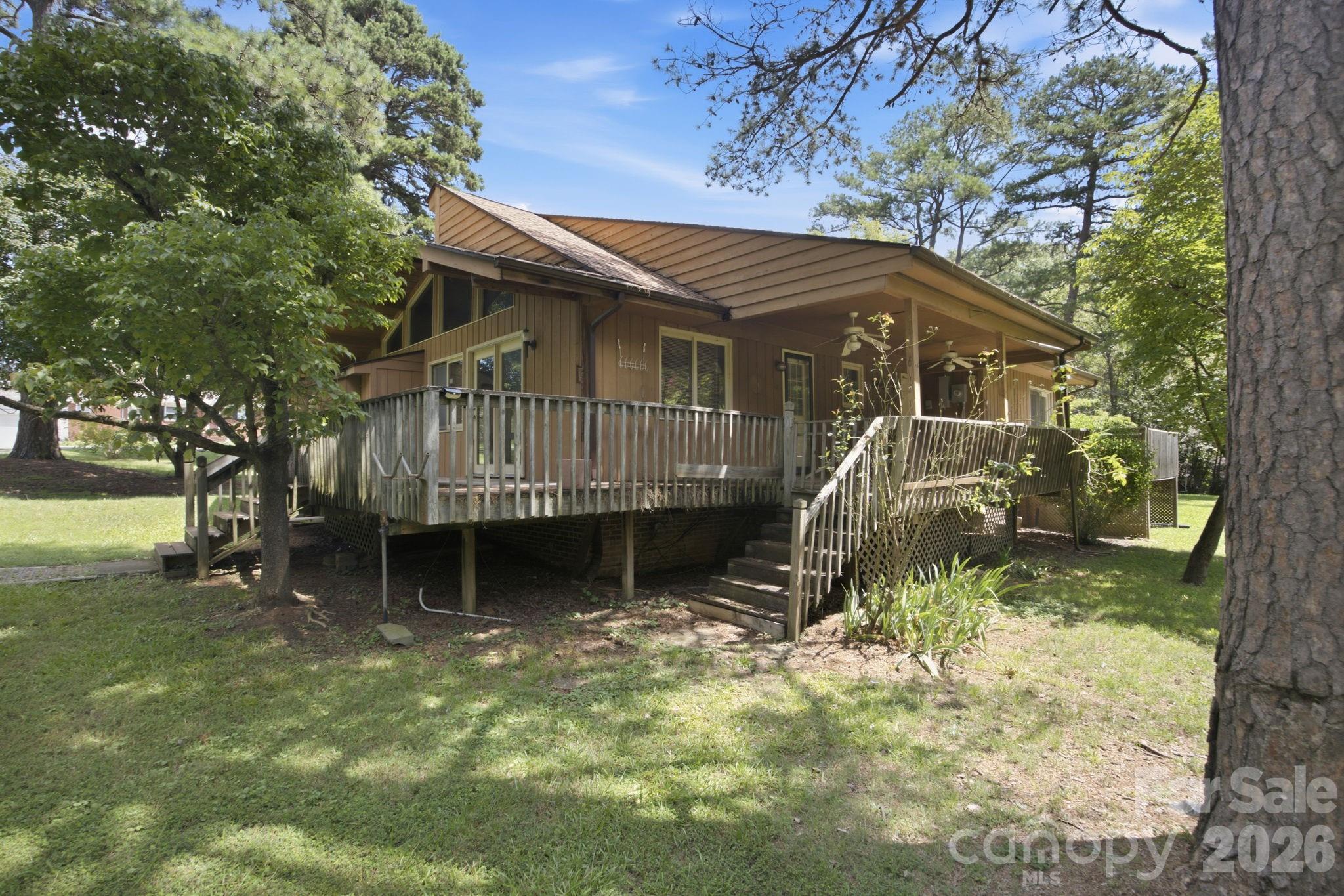 main property photo 14