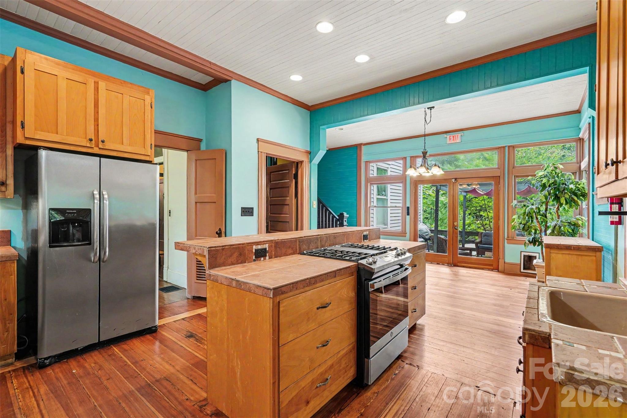 main property photo 21