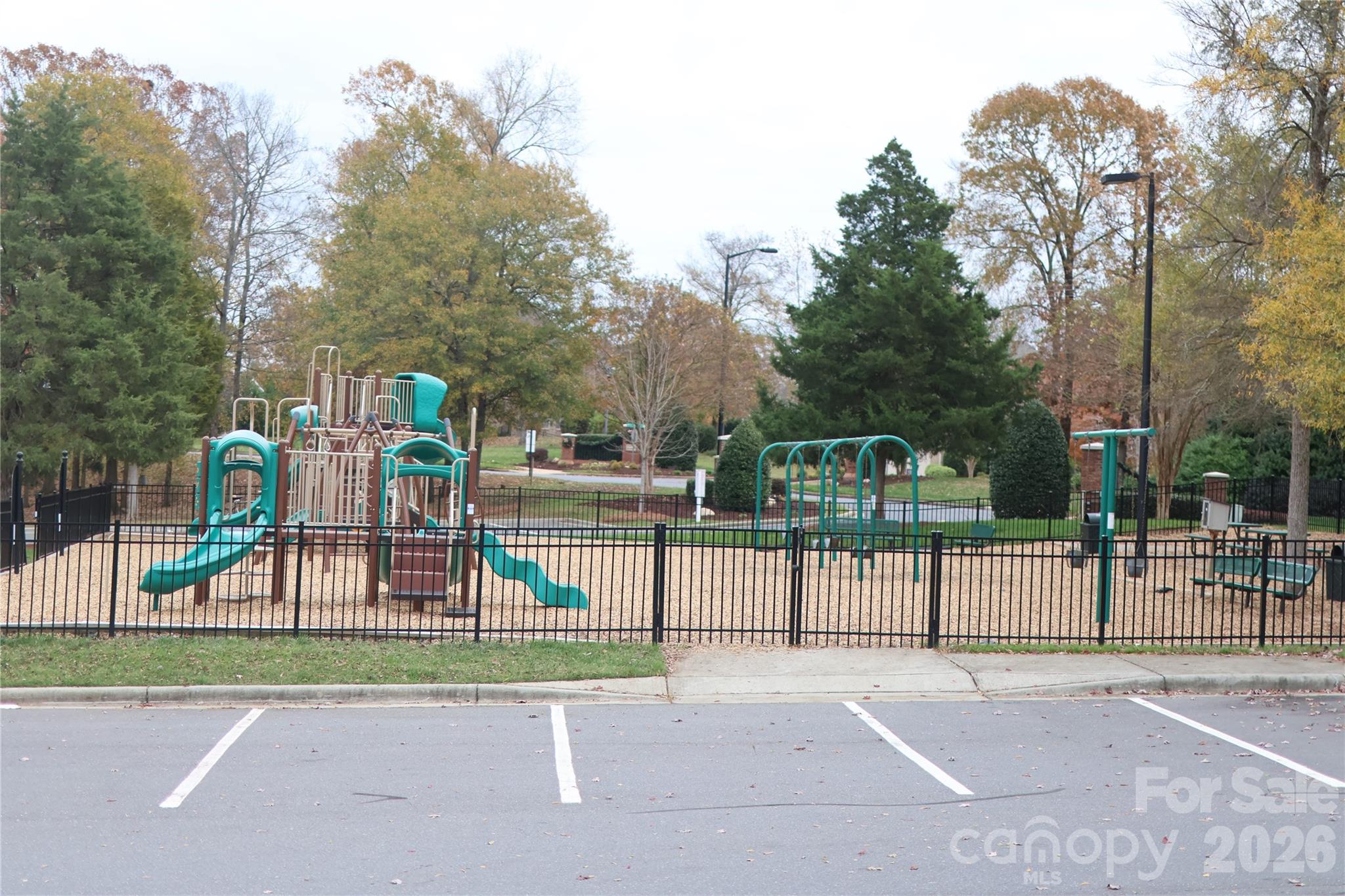 main property photo 45