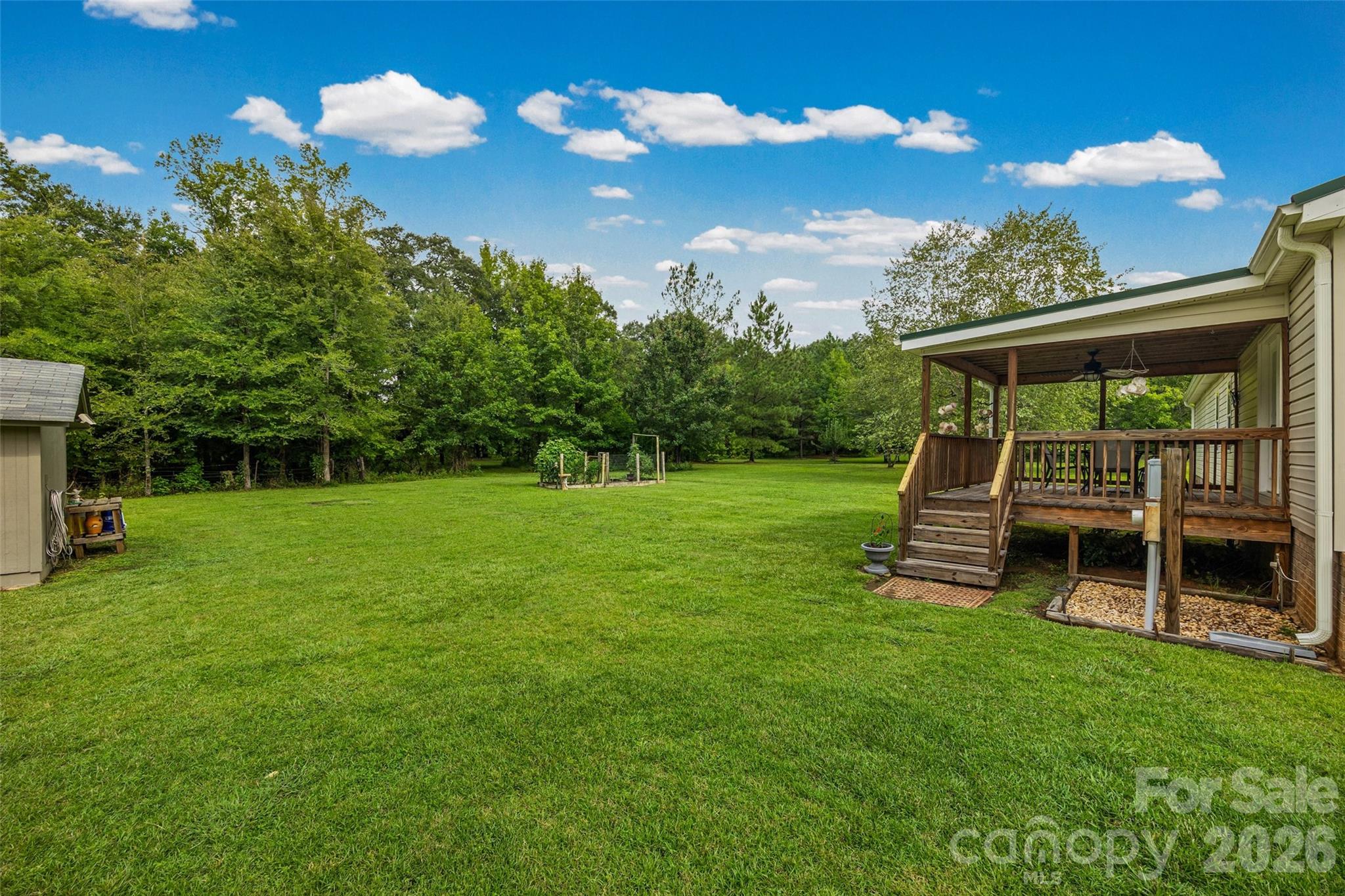 main property photo 27