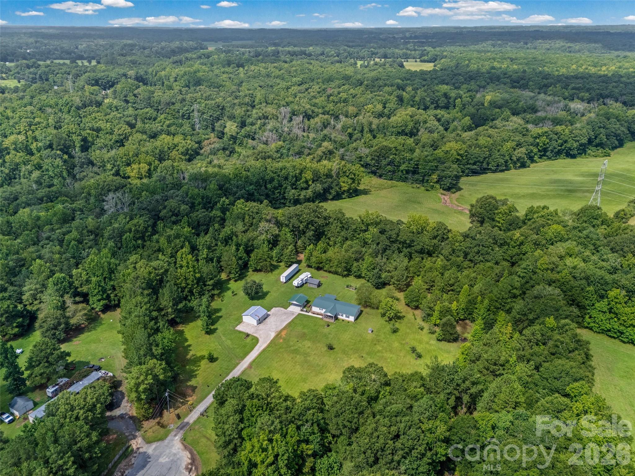main property photo 40