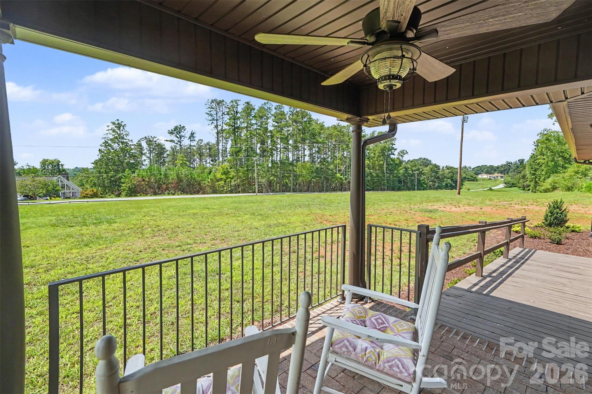 main property photo 19