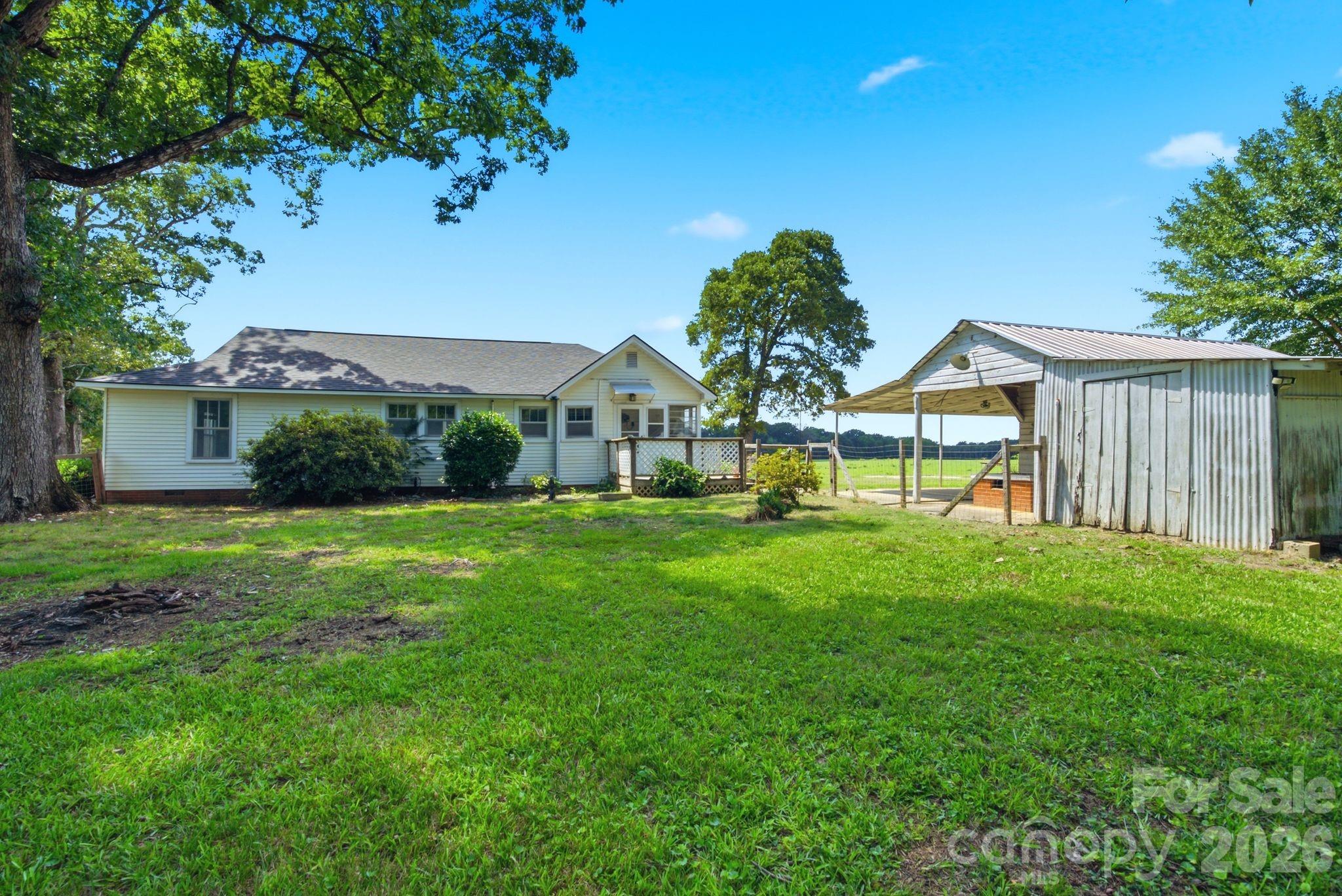 main property photo 30