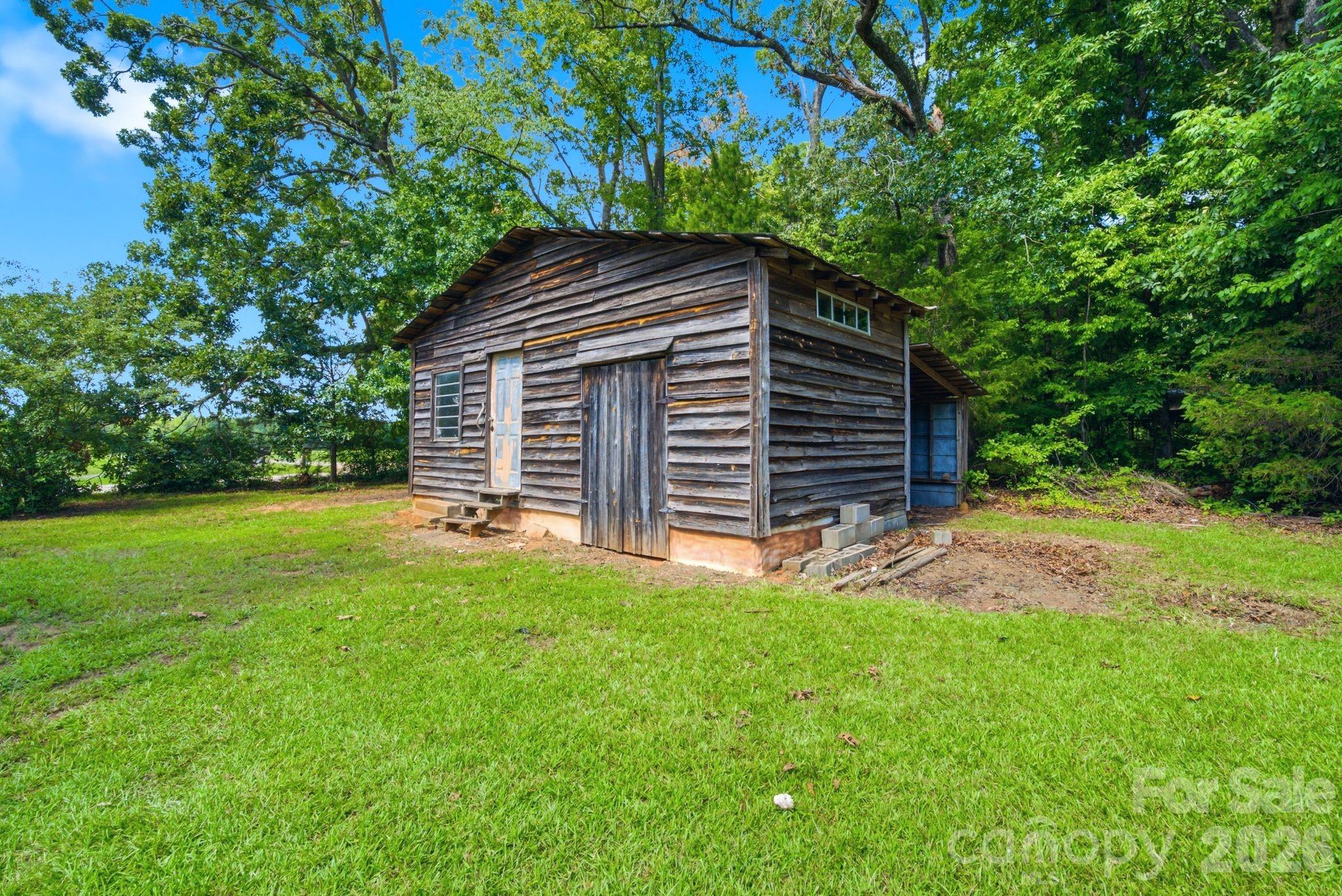 main property photo 33
