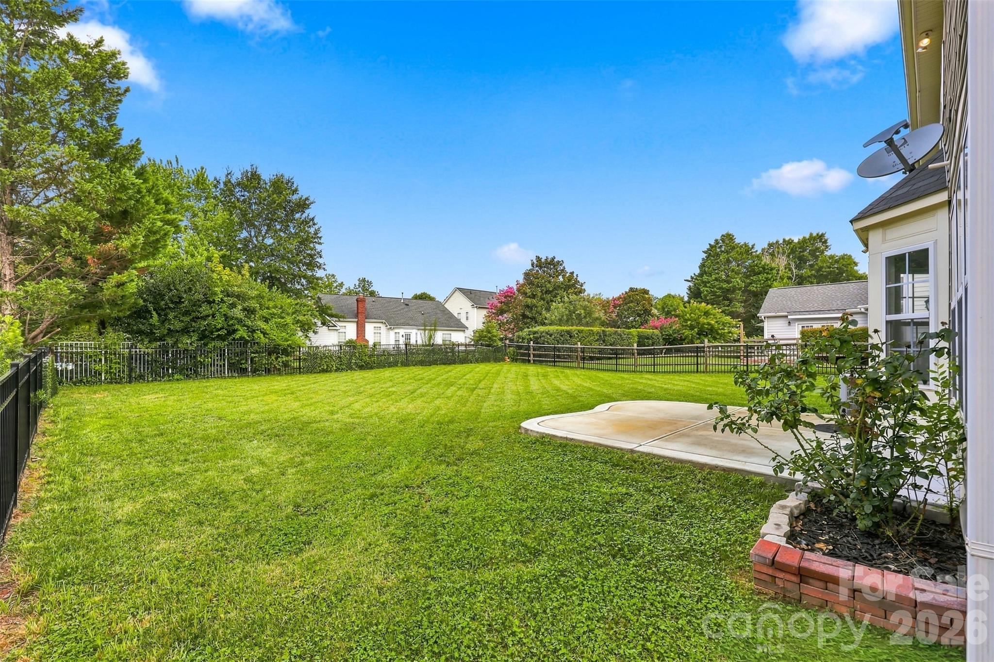 main property photo 34