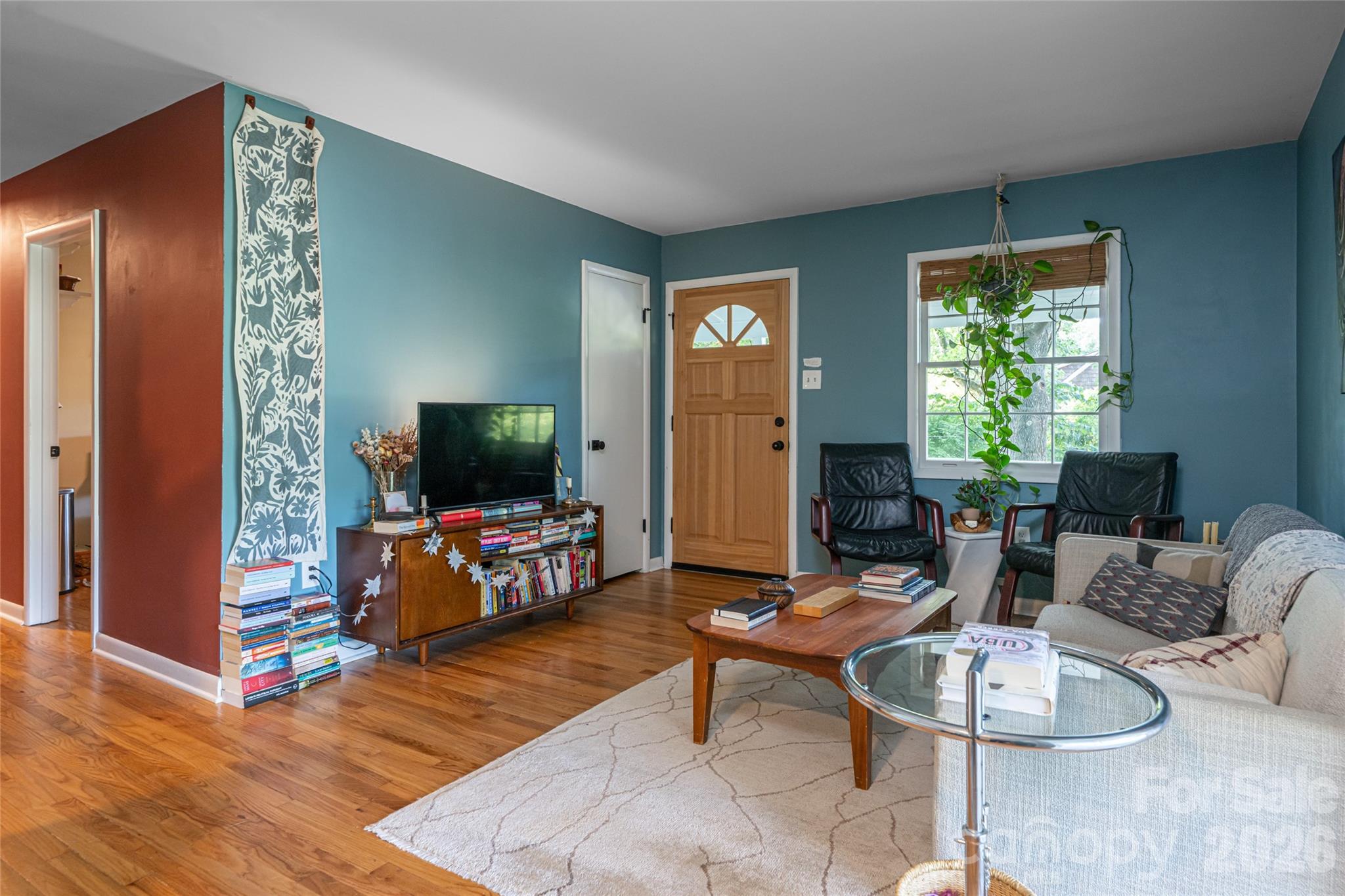 main property photo 6