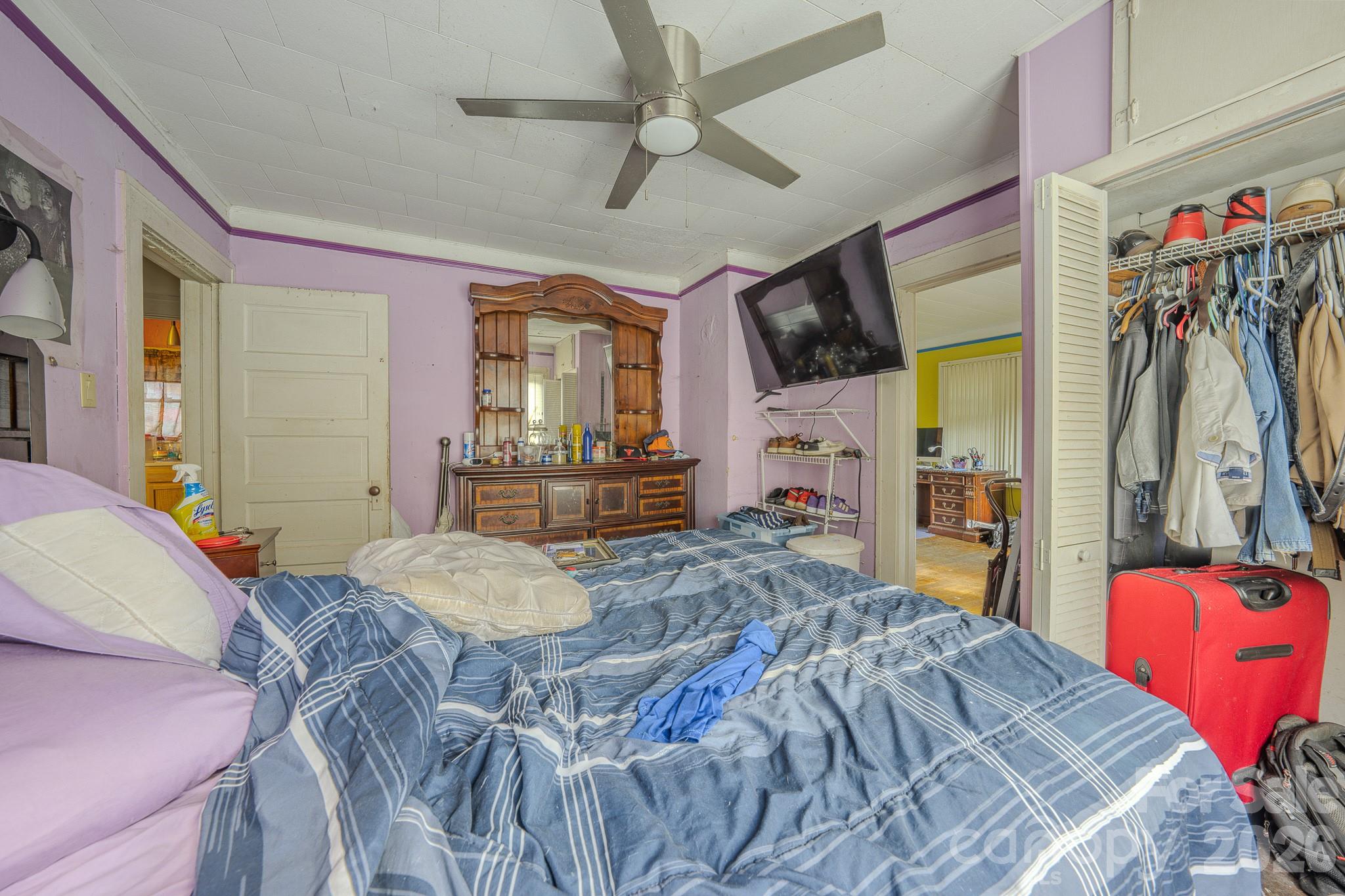 main property photo 16