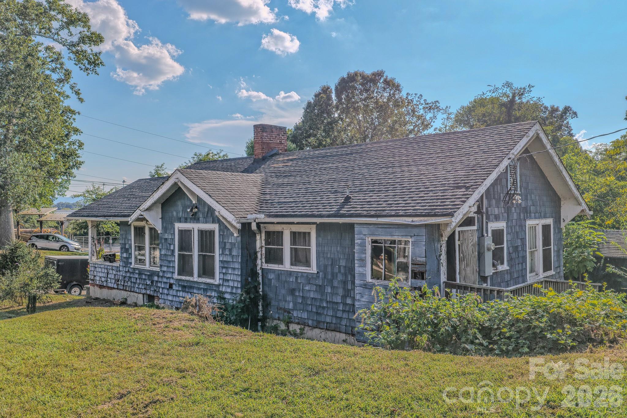 main property photo 22