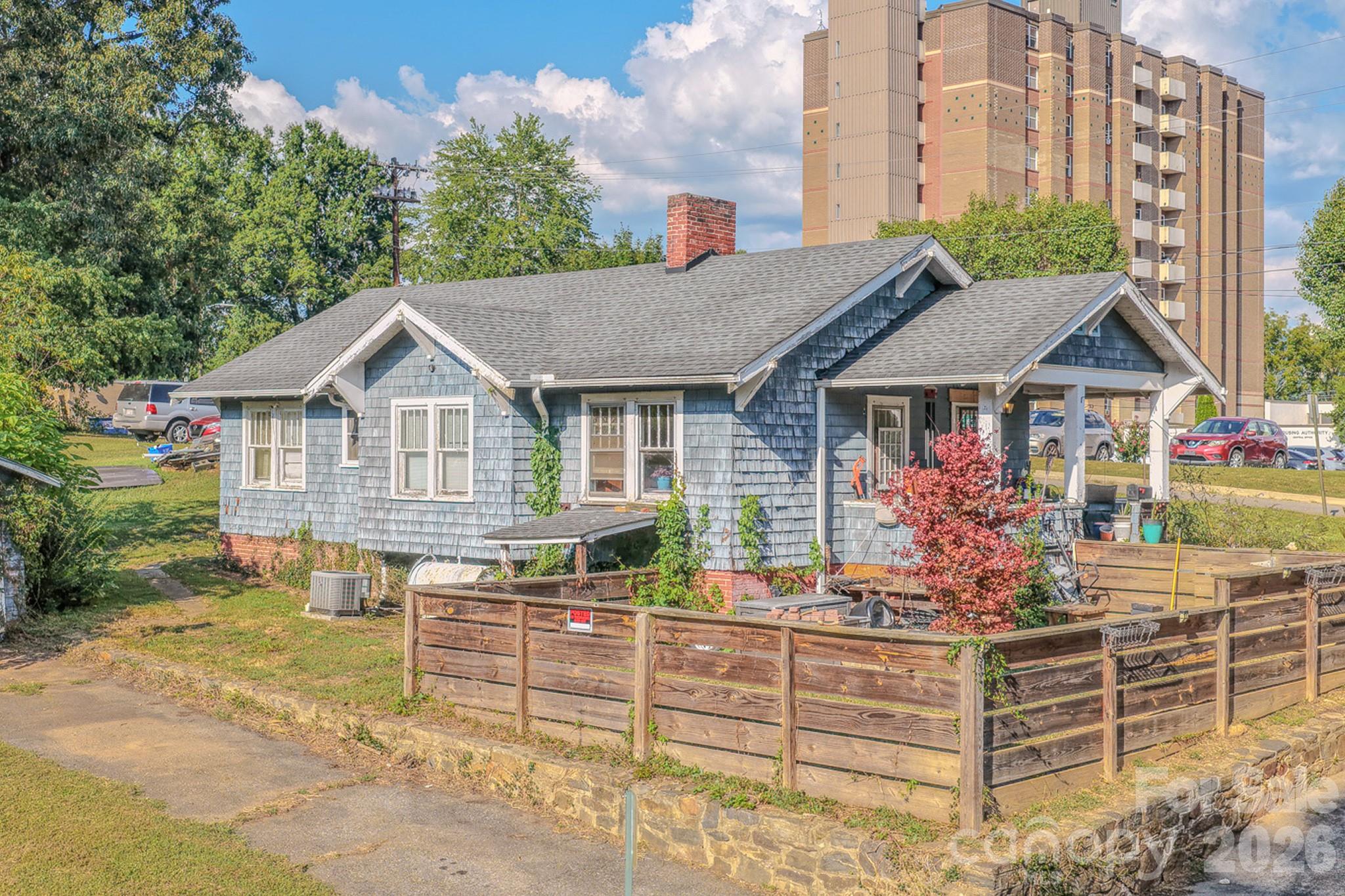 main property photo 27