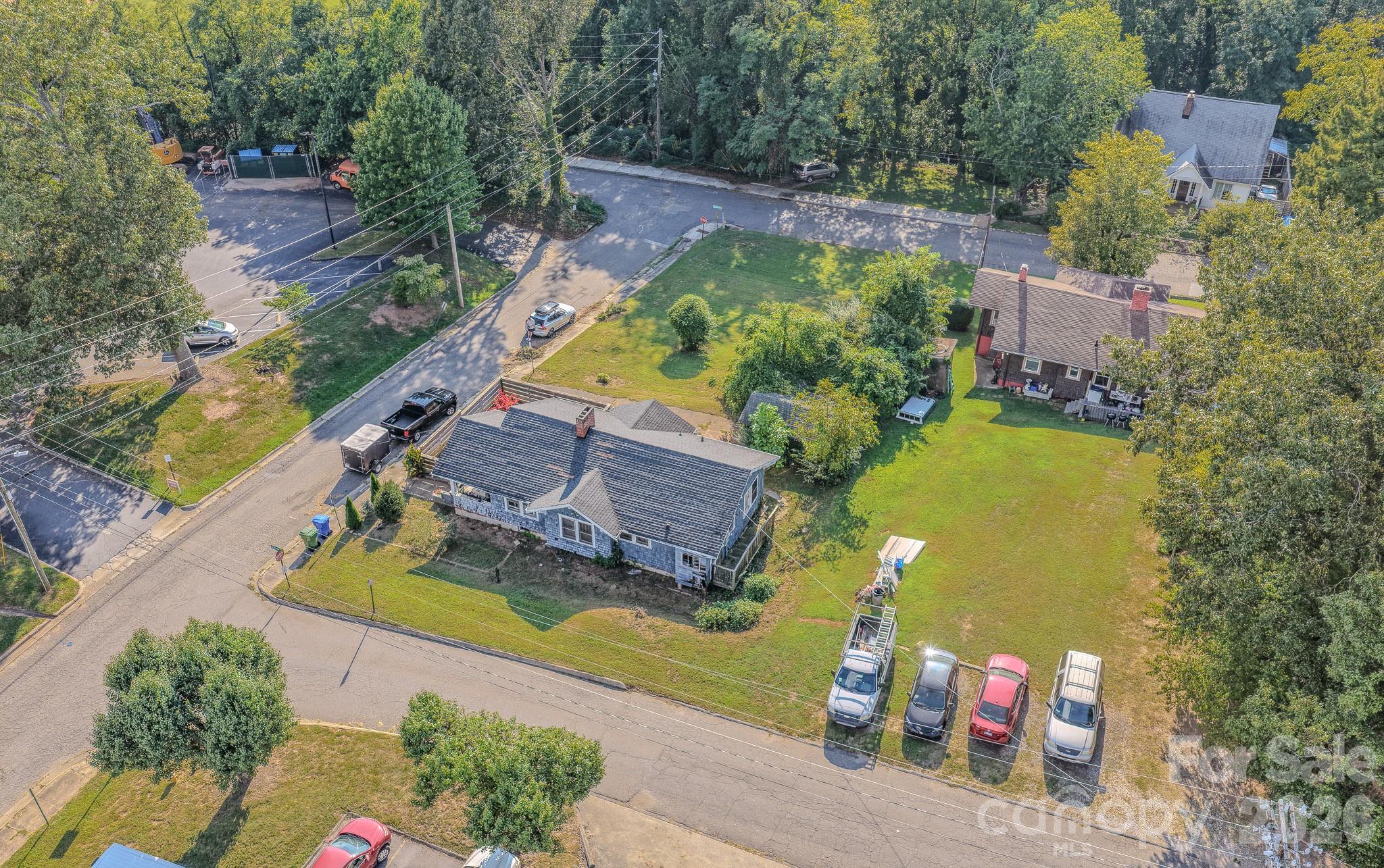 main property photo 29