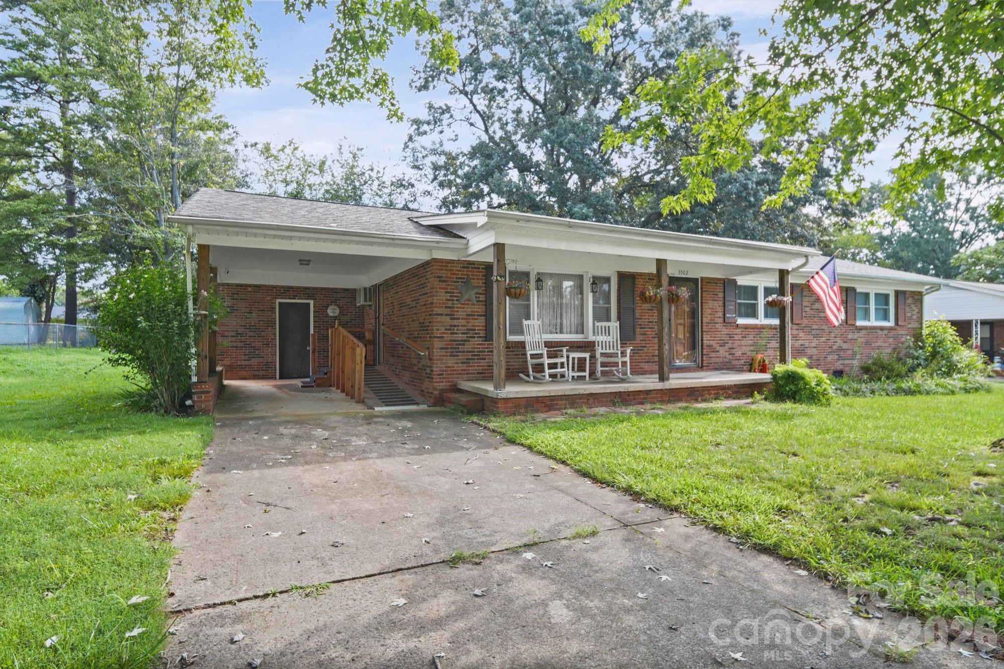 main property photo 1