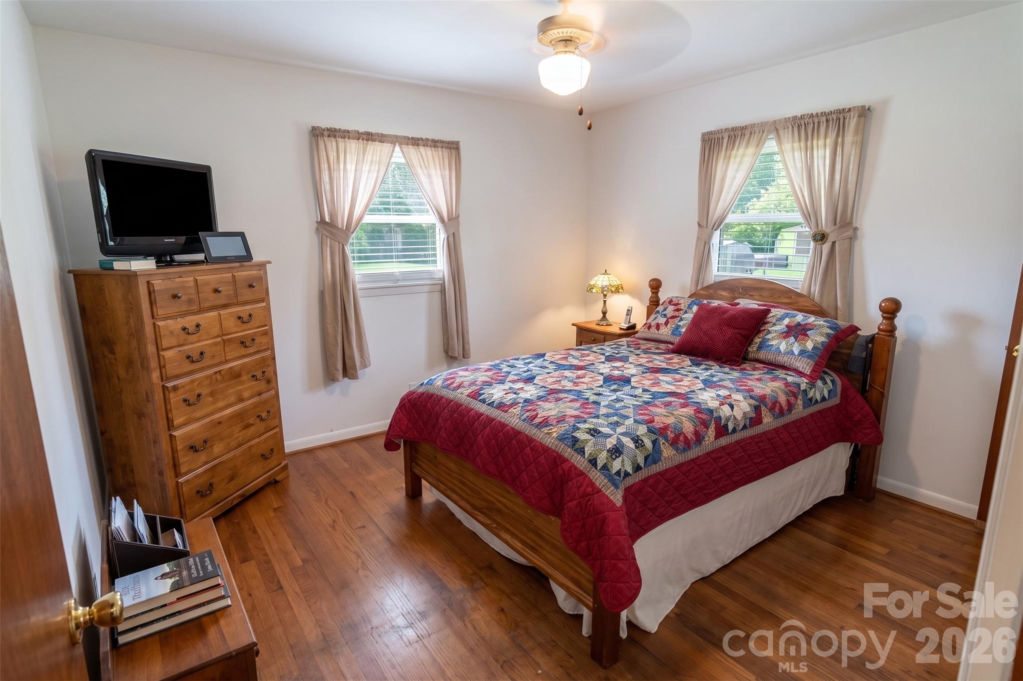 main property photo 8