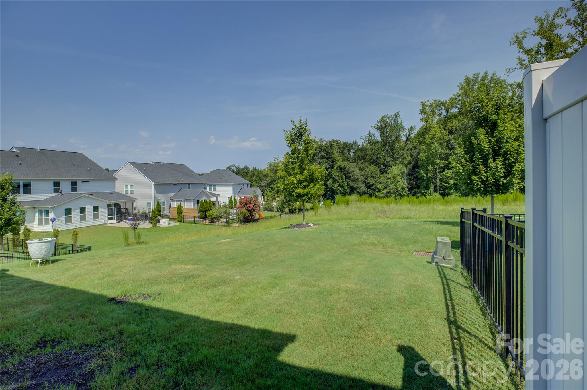 main property photo 45