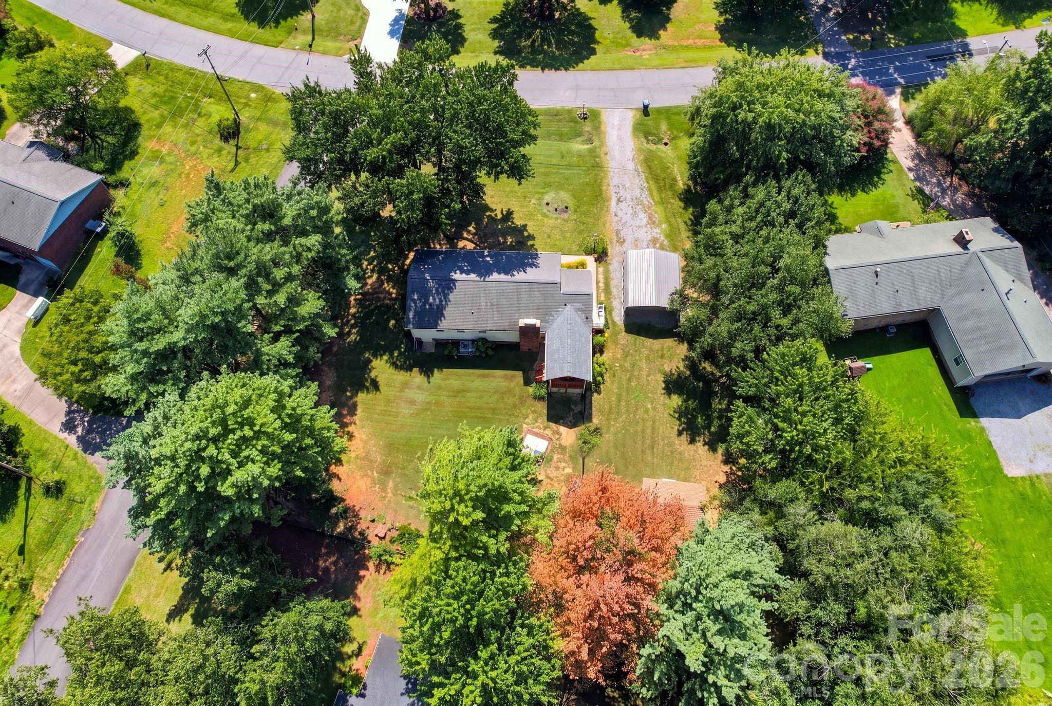main property photo 33