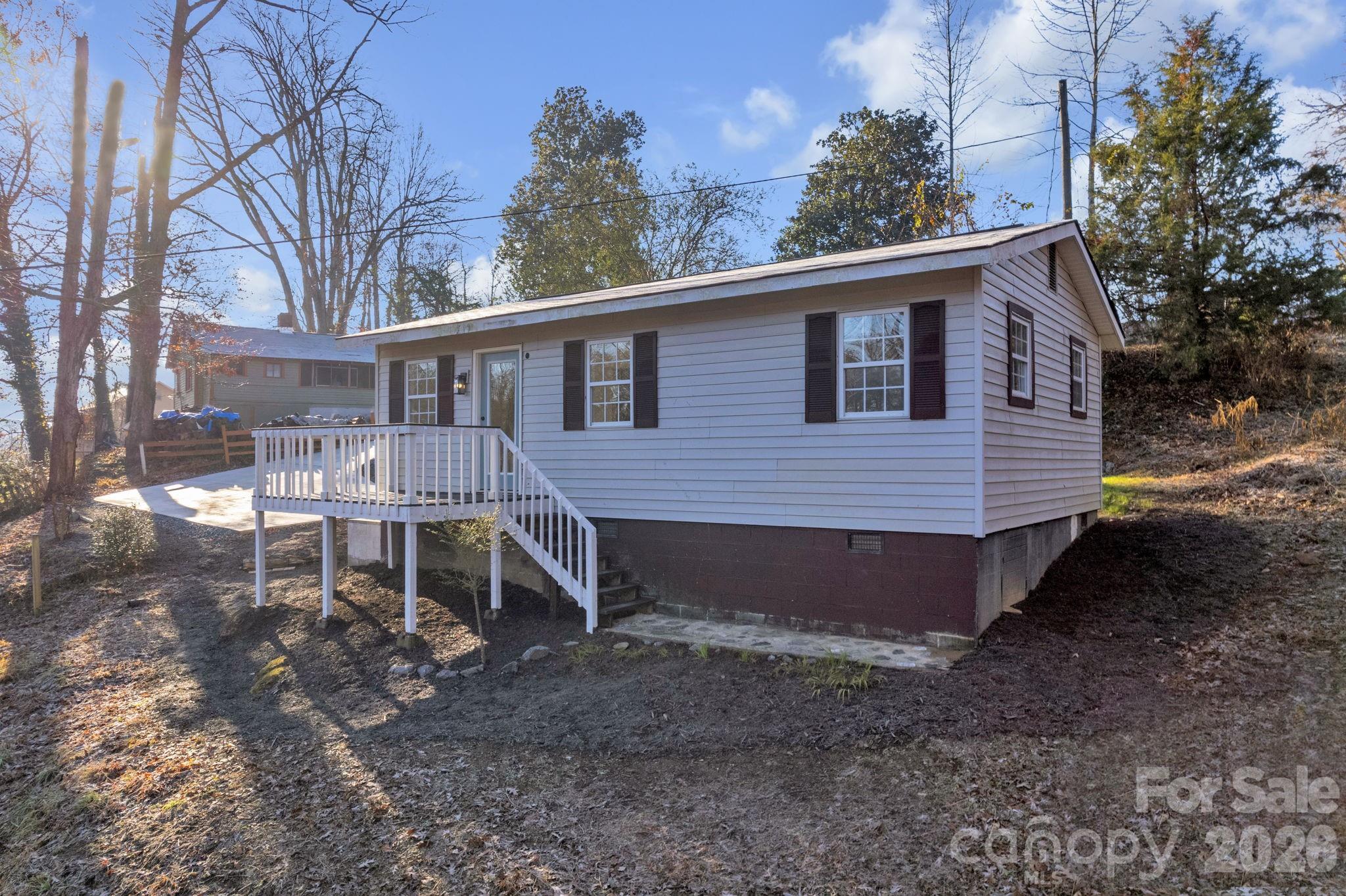 main property photo 31