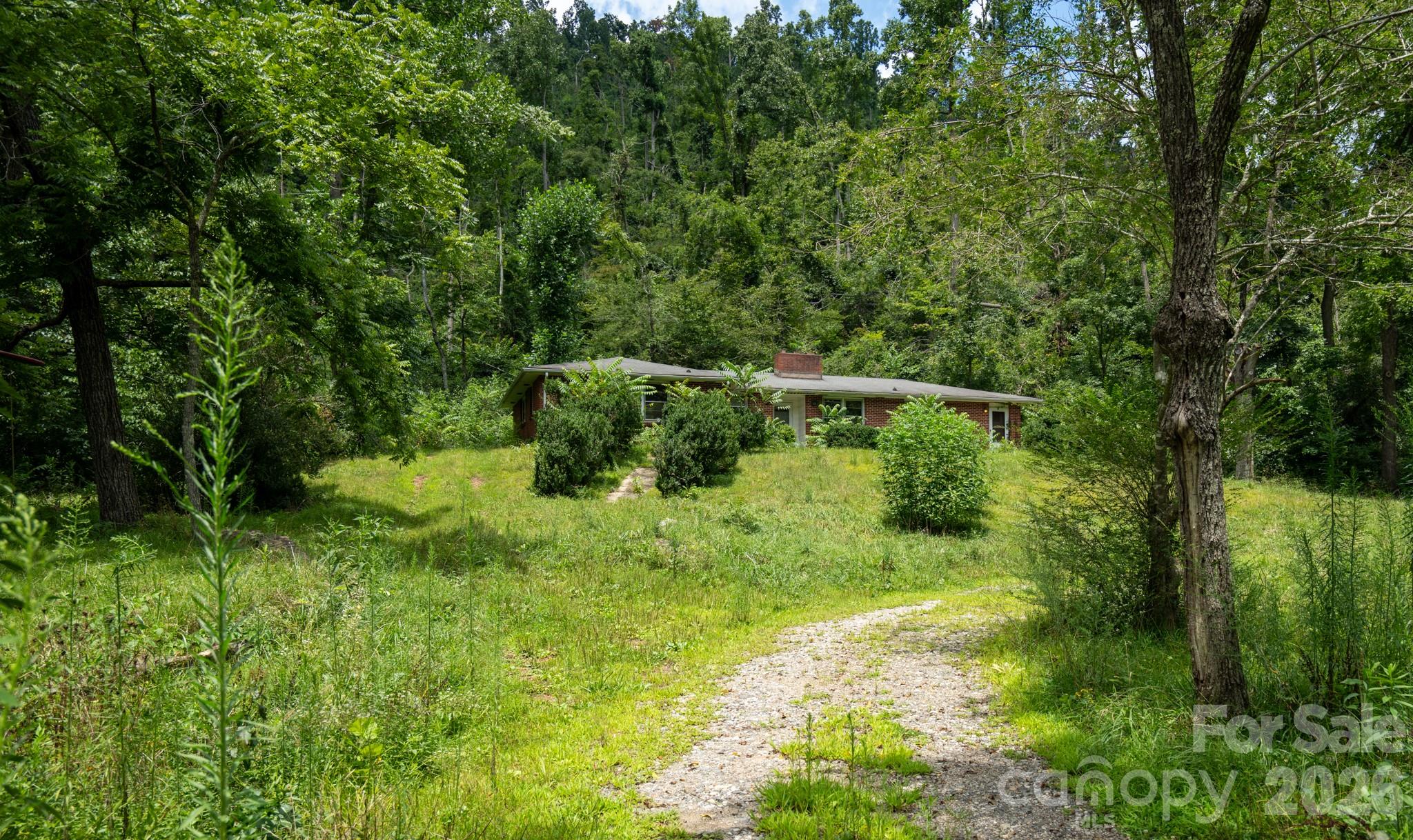 main property photo 13
