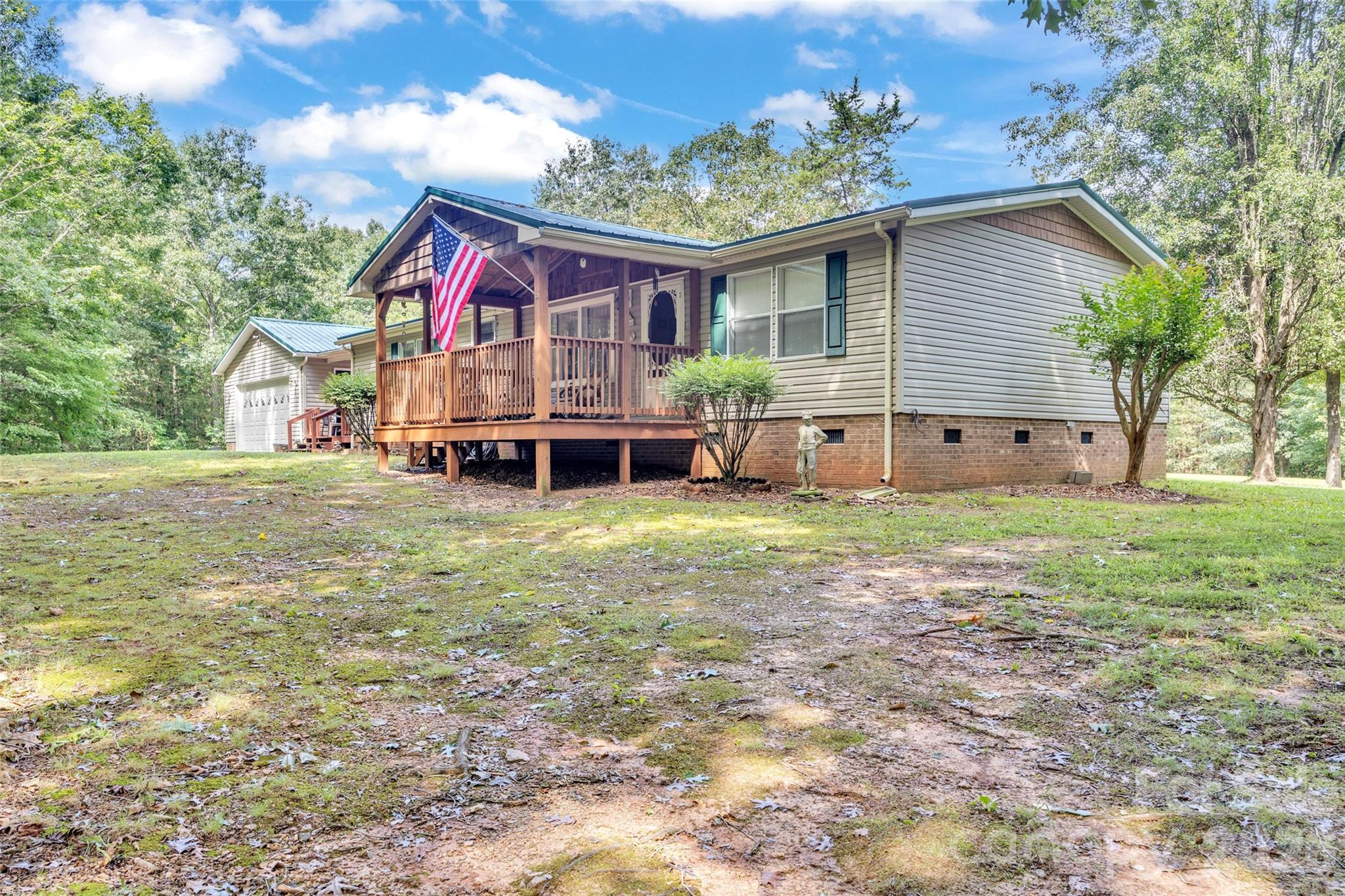 main property photo 31