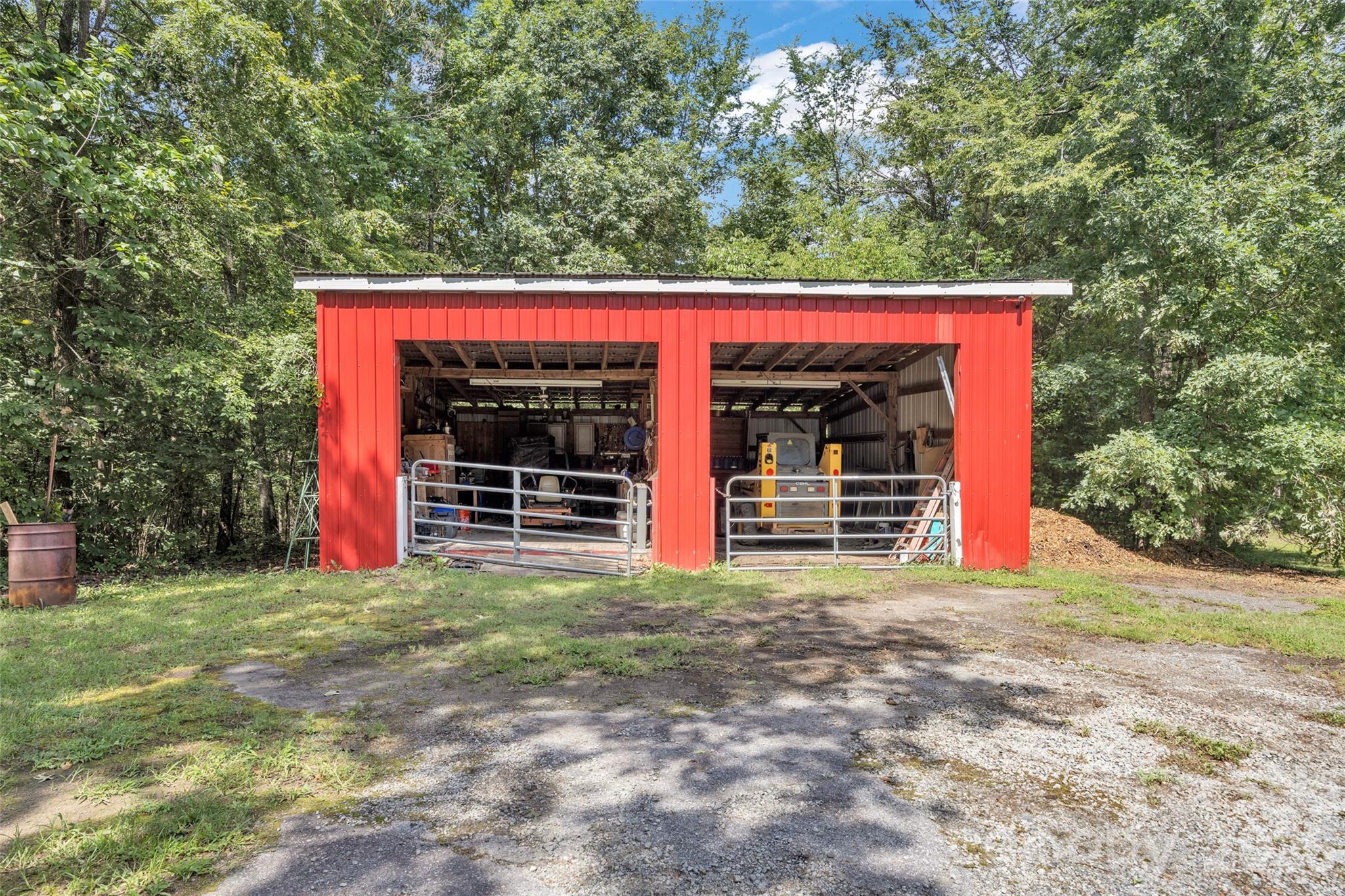 main property photo 5