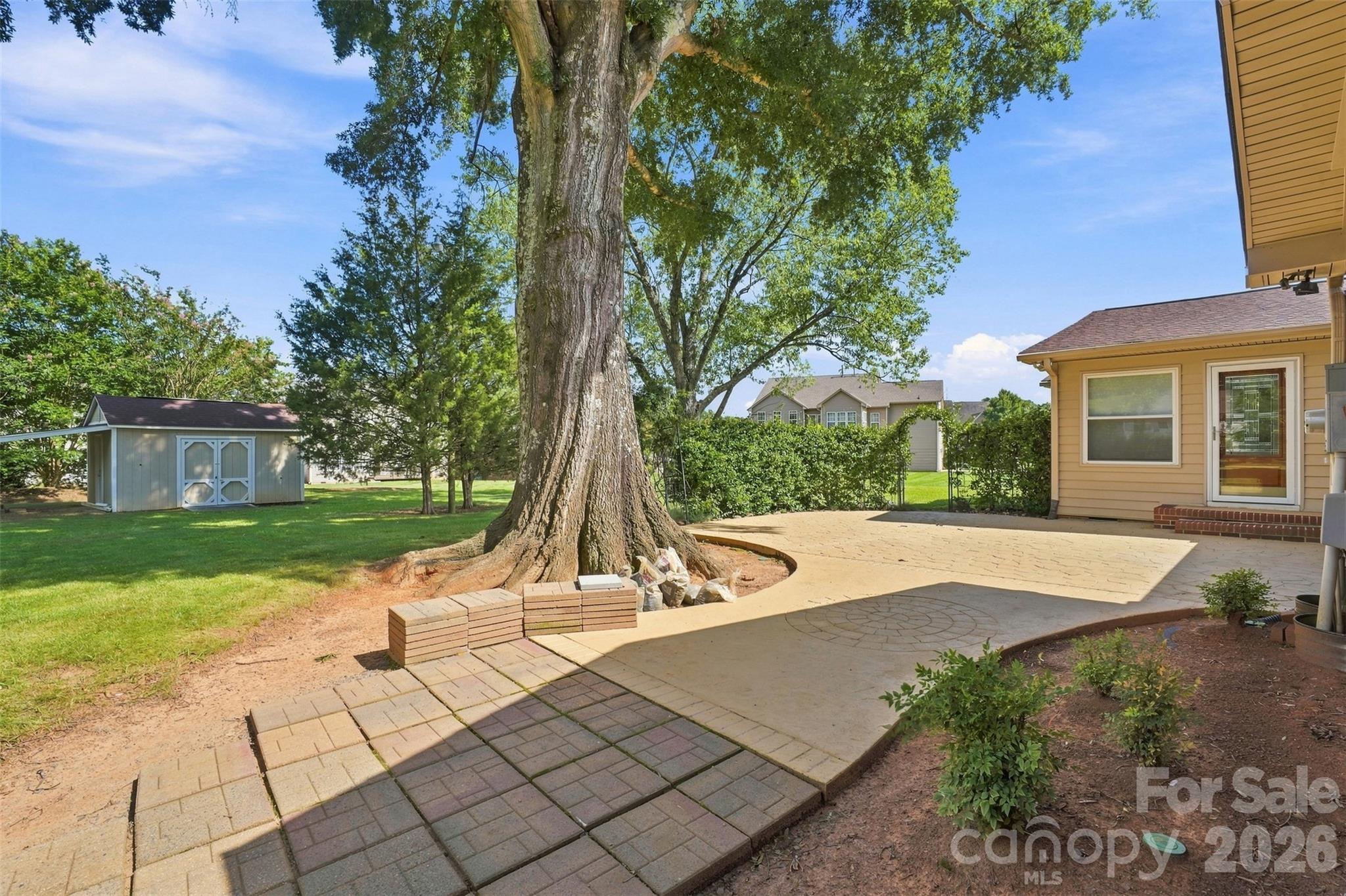 main property photo 36
