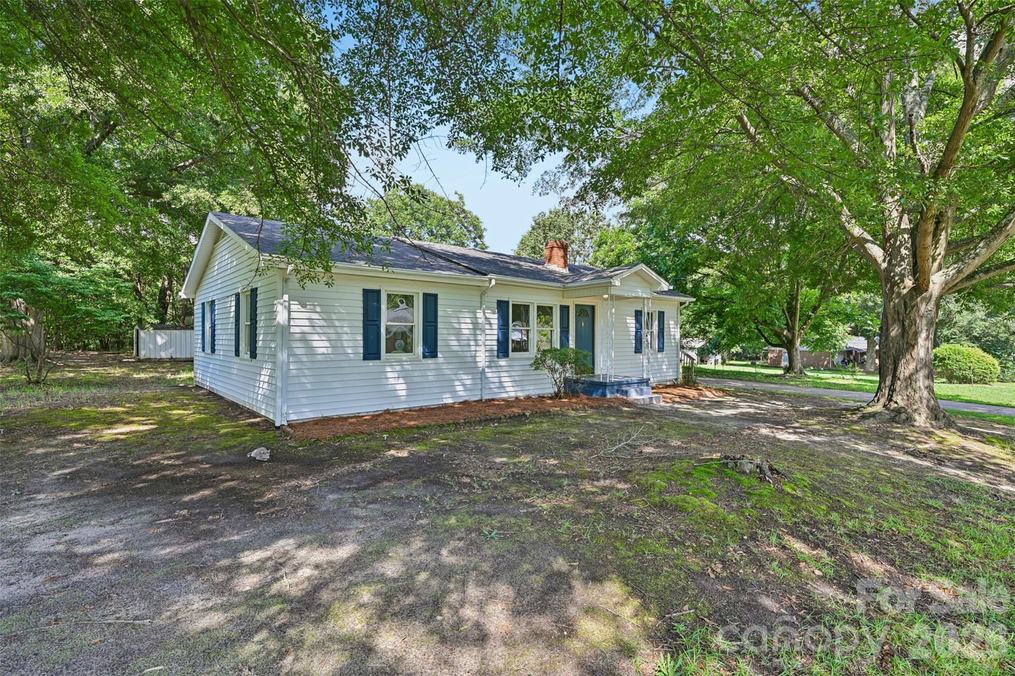 main property photo 25