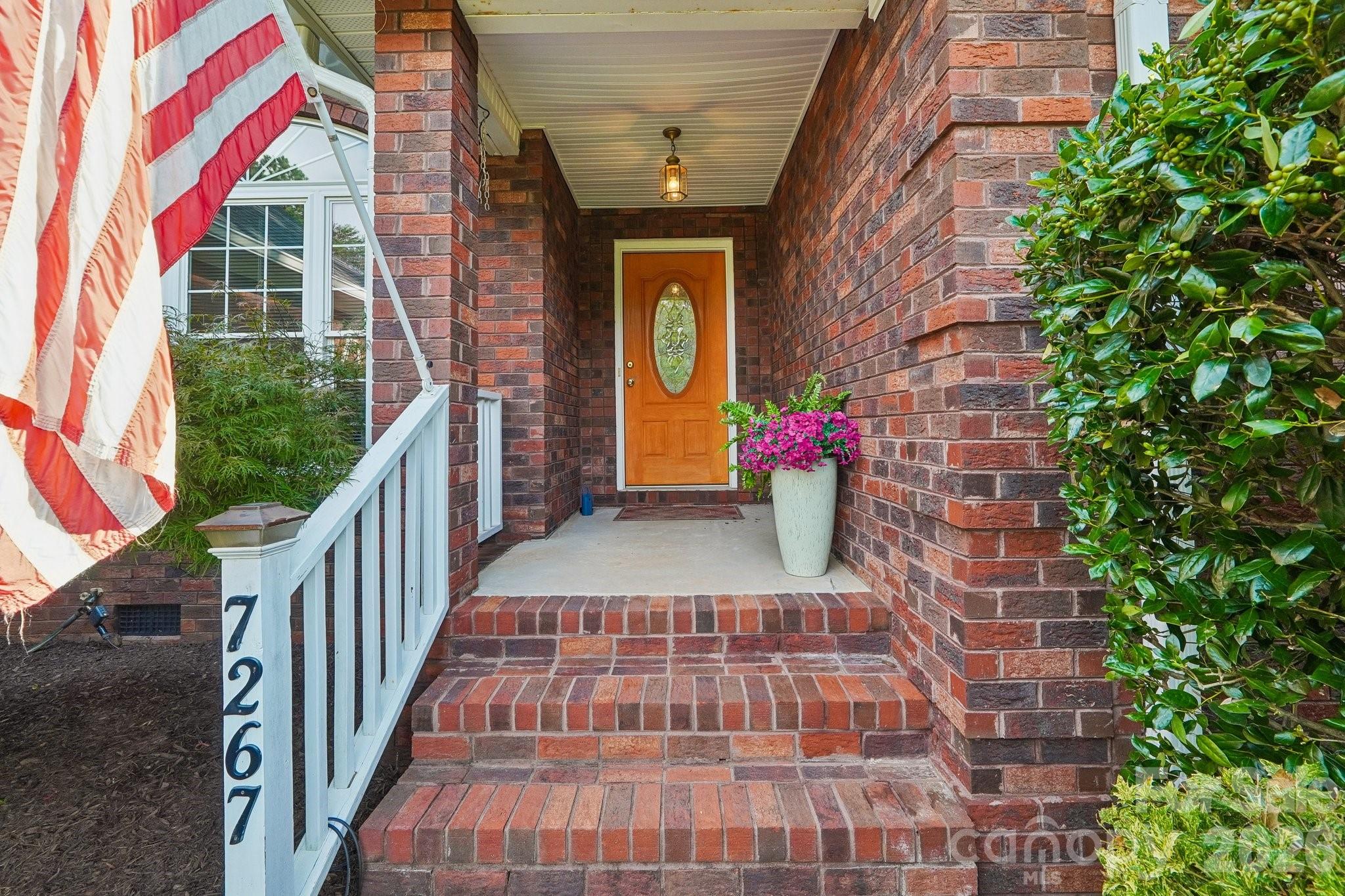 main property photo 8