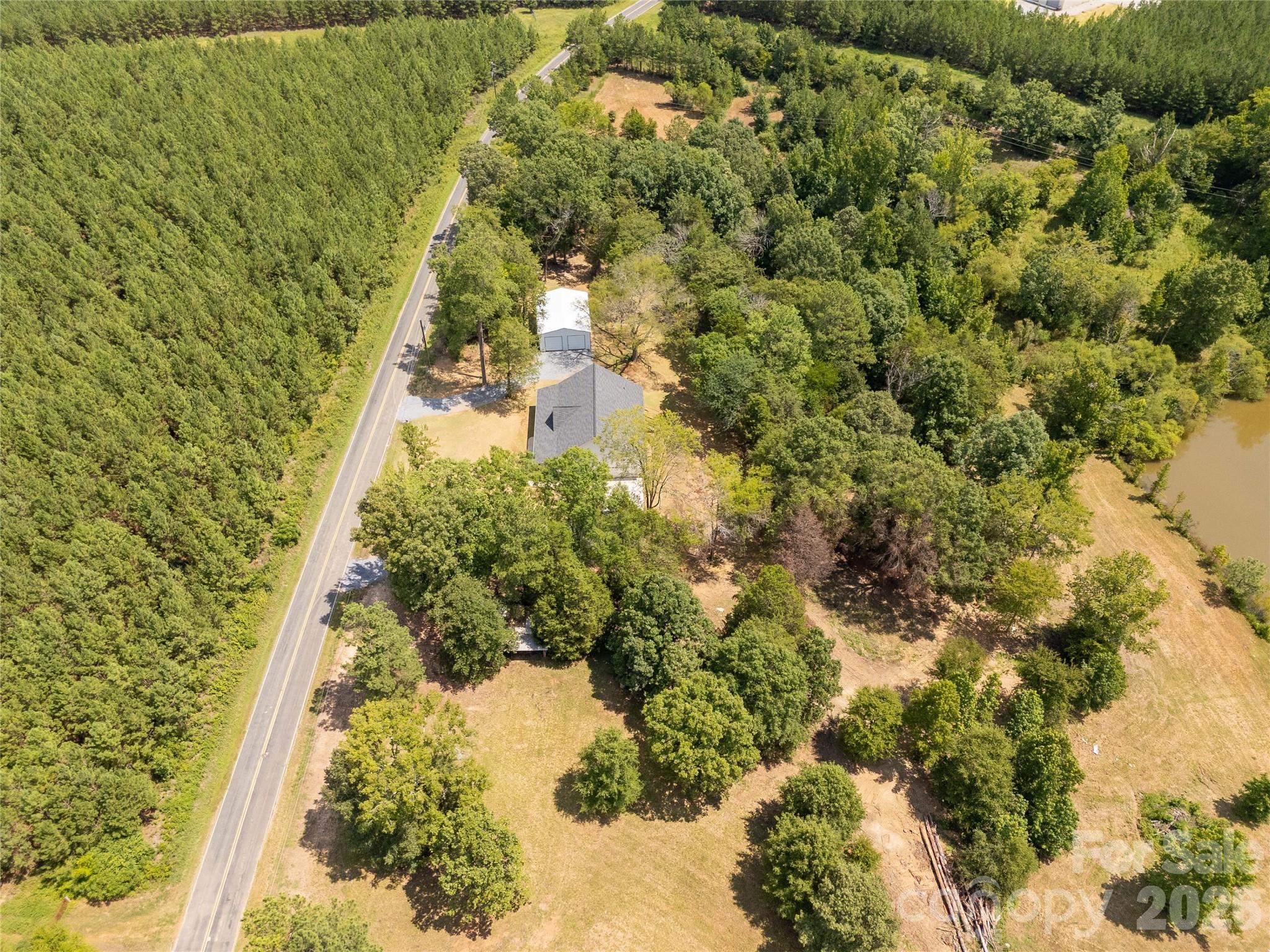 main property photo 37