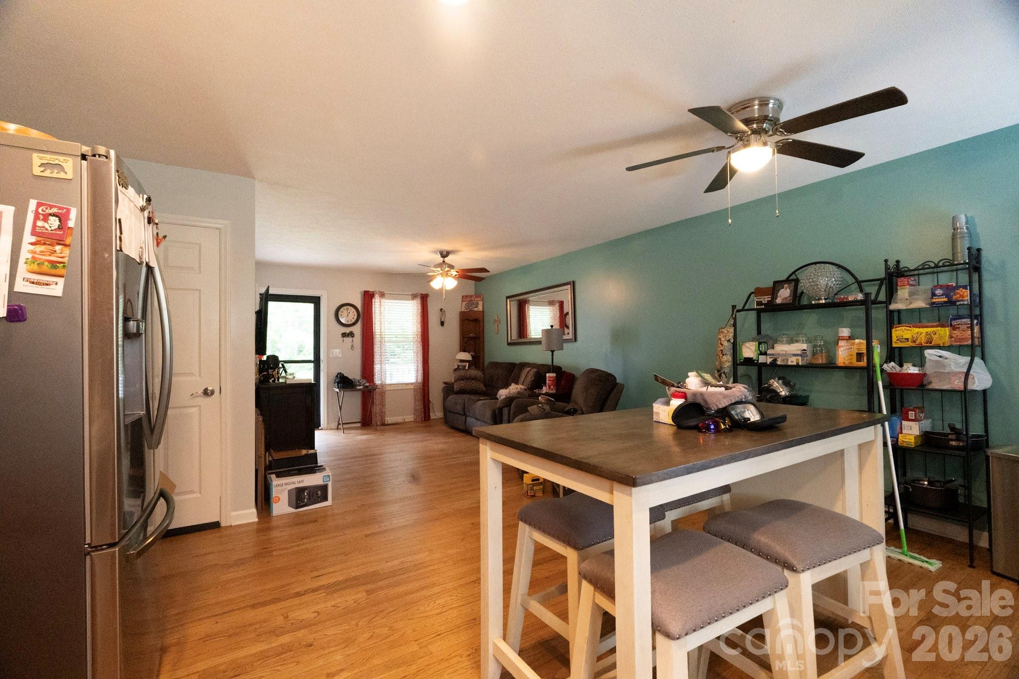 main property photo 13