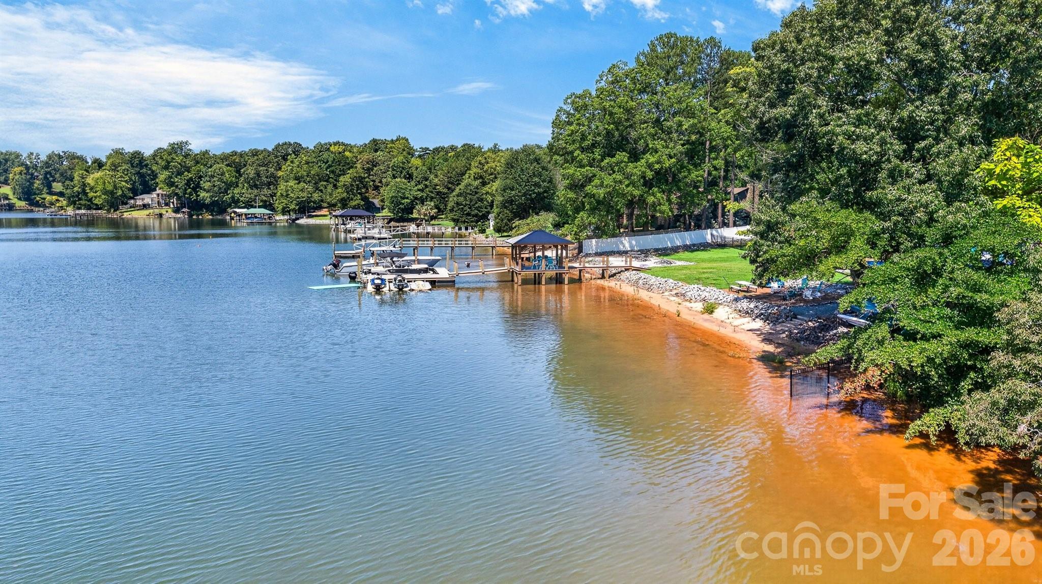 main property photo 40