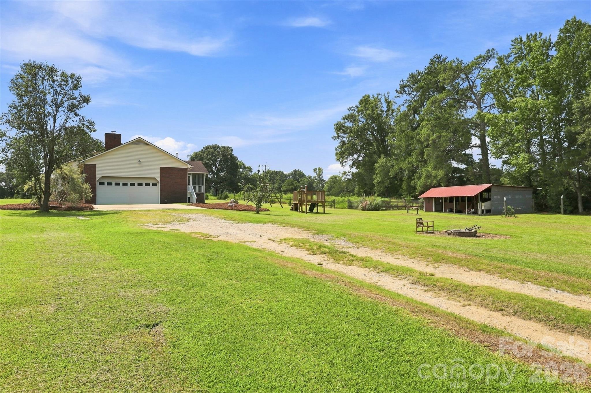 main property photo 22