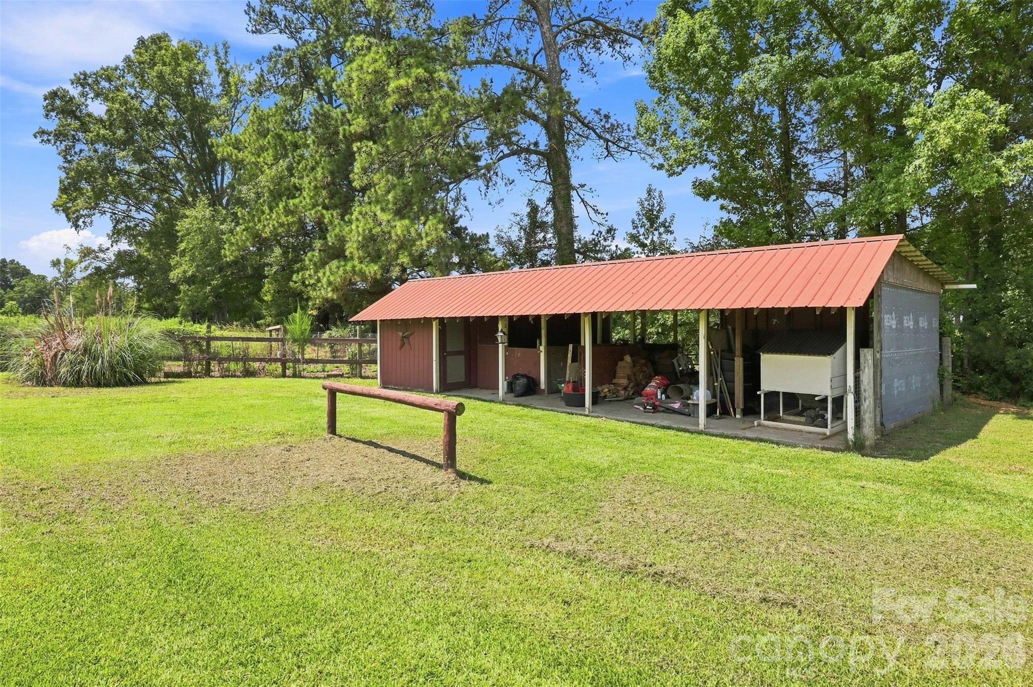 main property photo 25