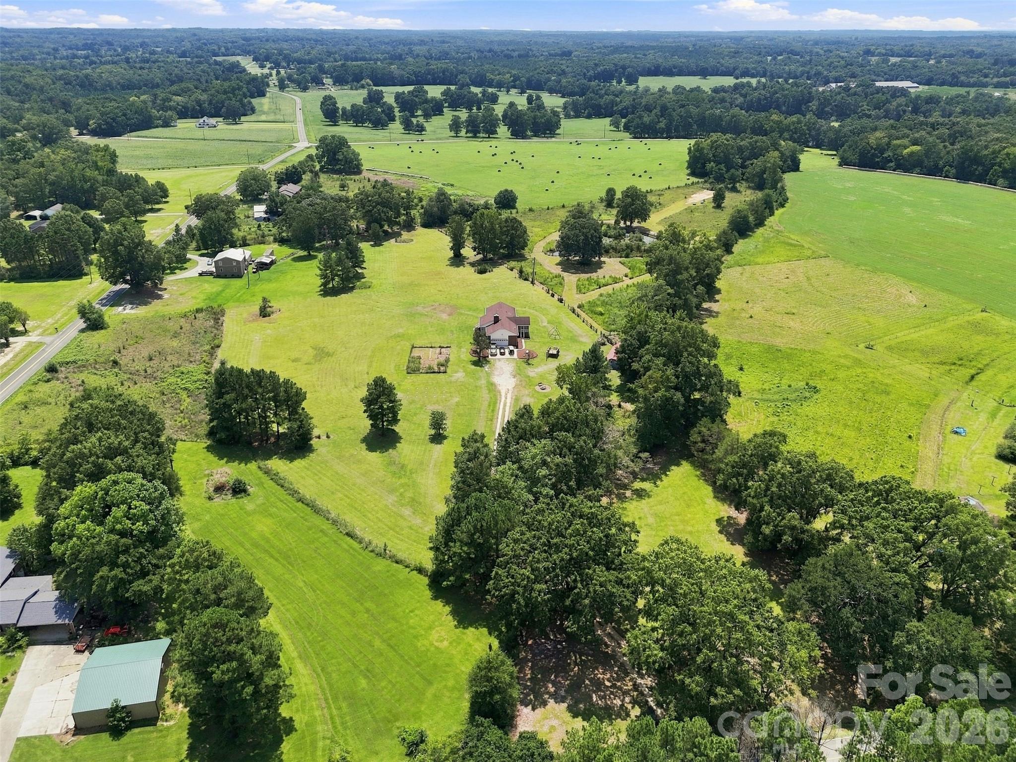 main property photo 35