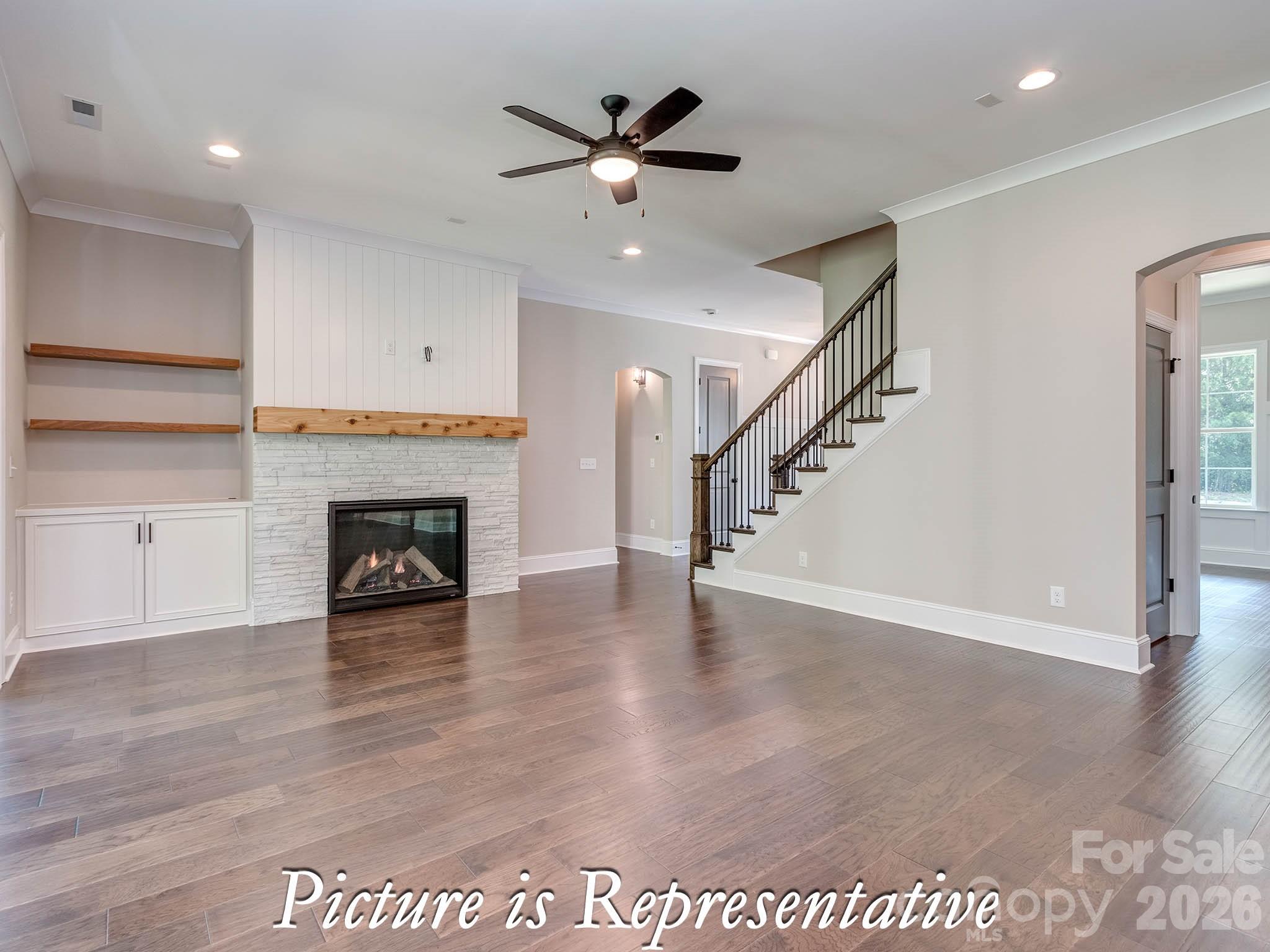 main property photo 14