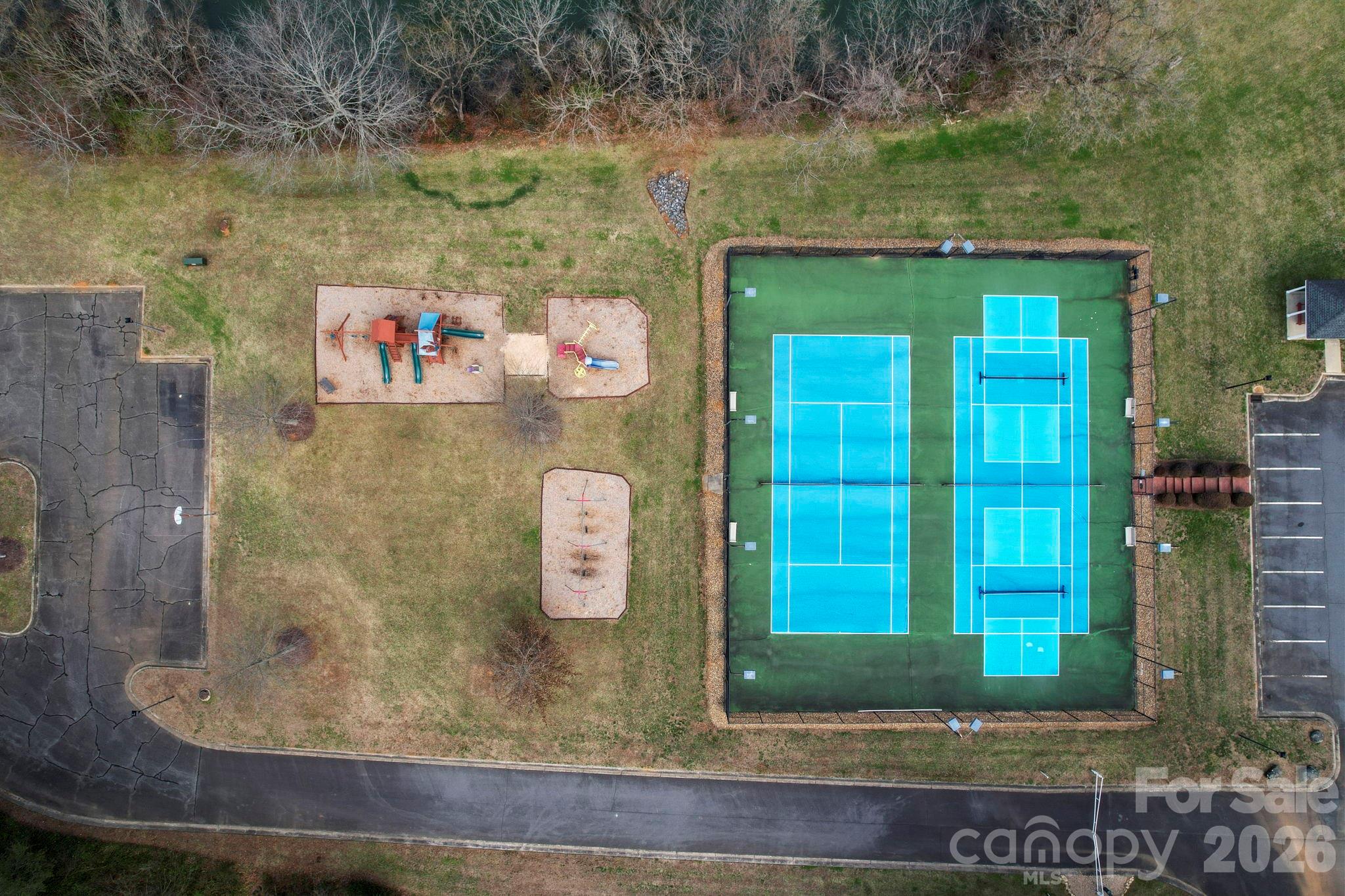 main property photo 37