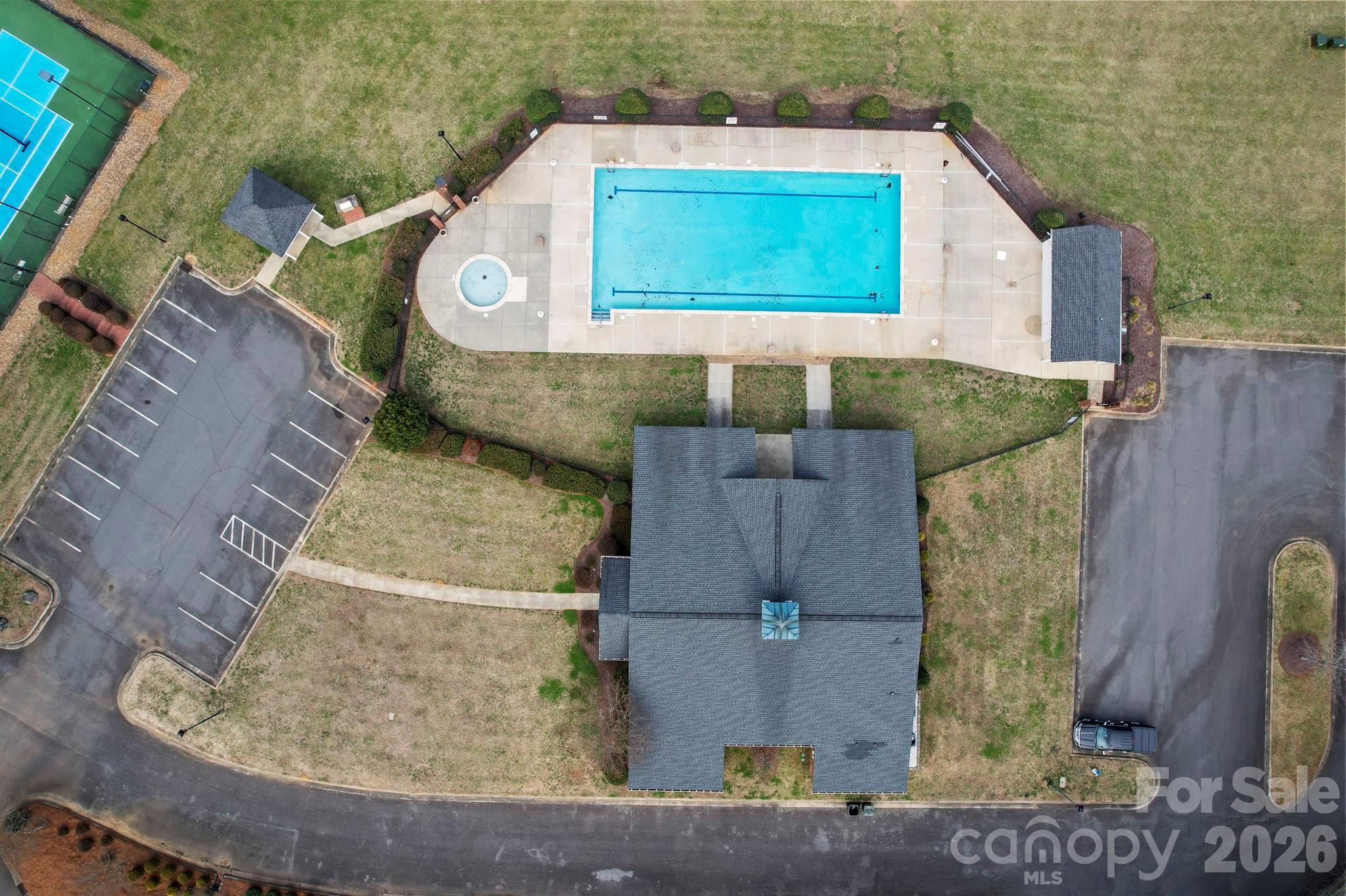 main property photo 38