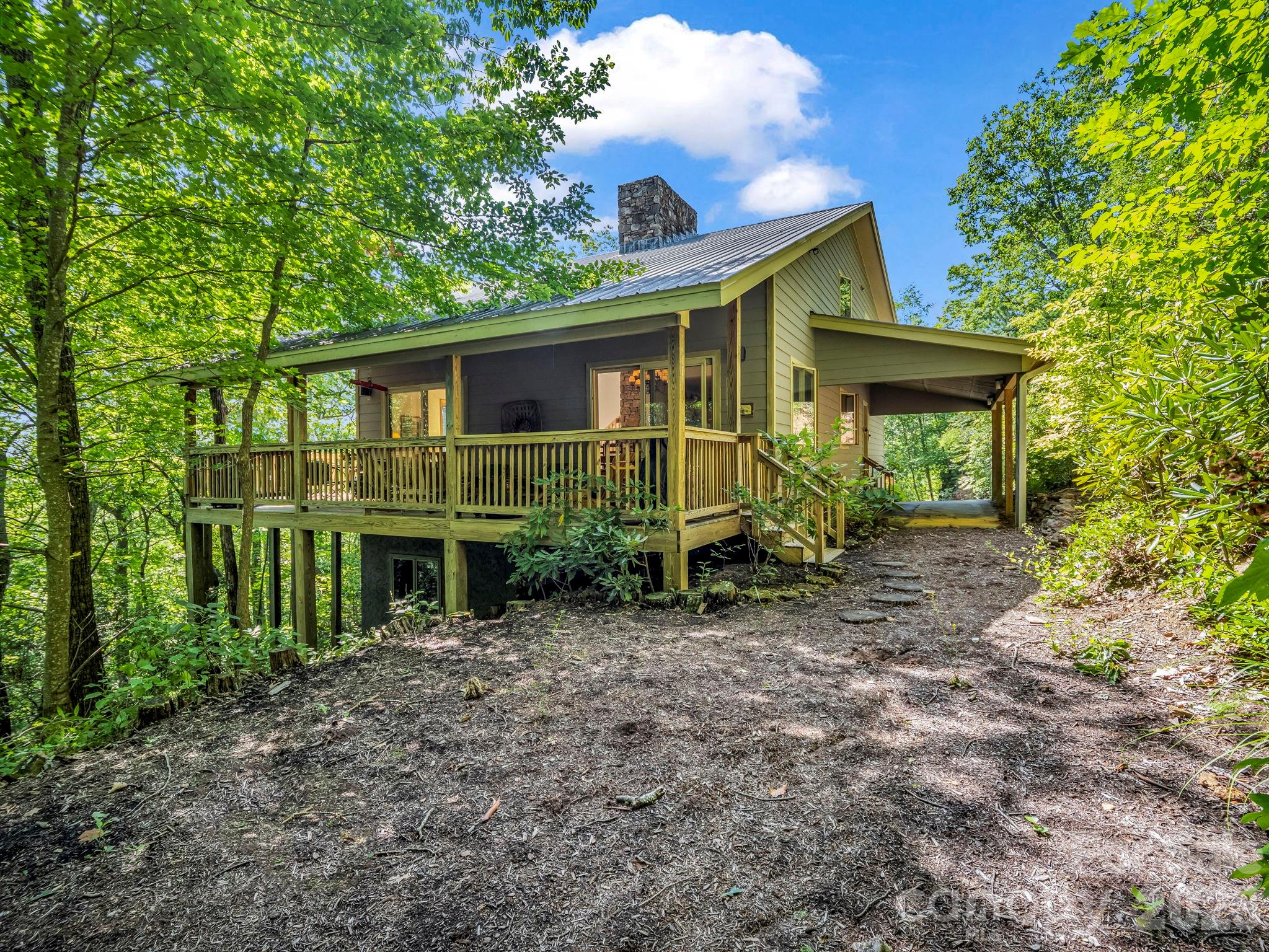 main property photo 28
