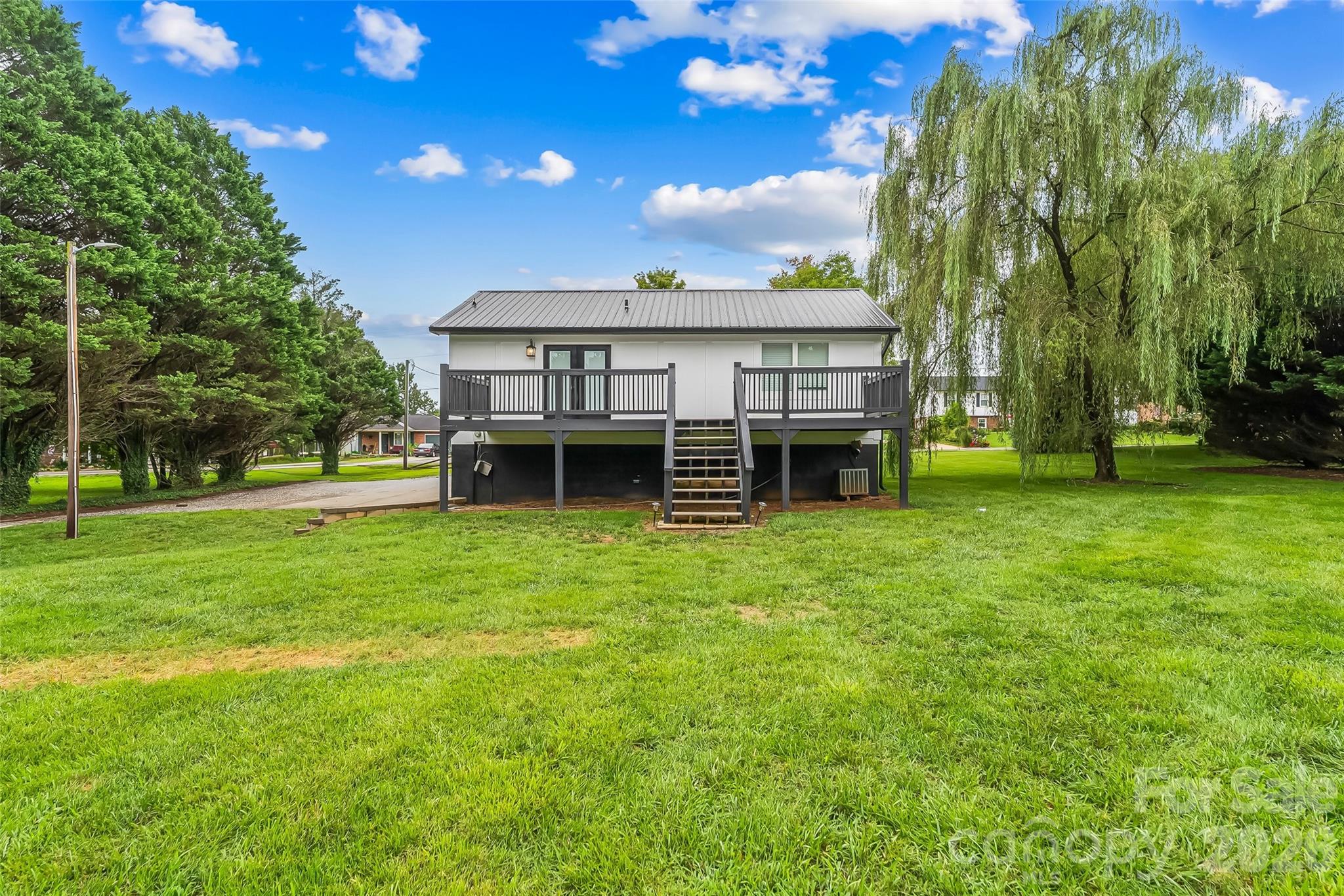 main property photo 25