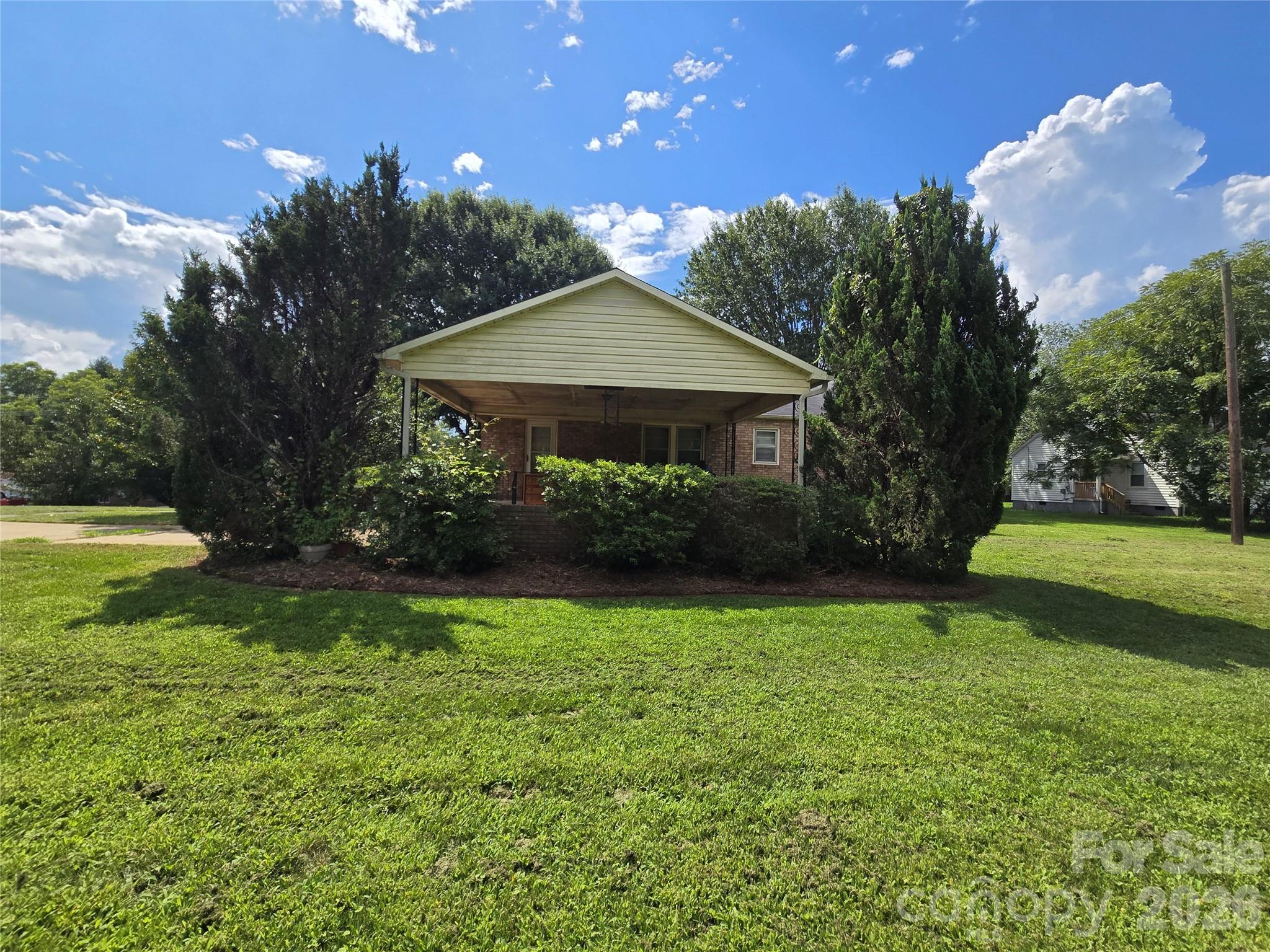 main property photo 6
