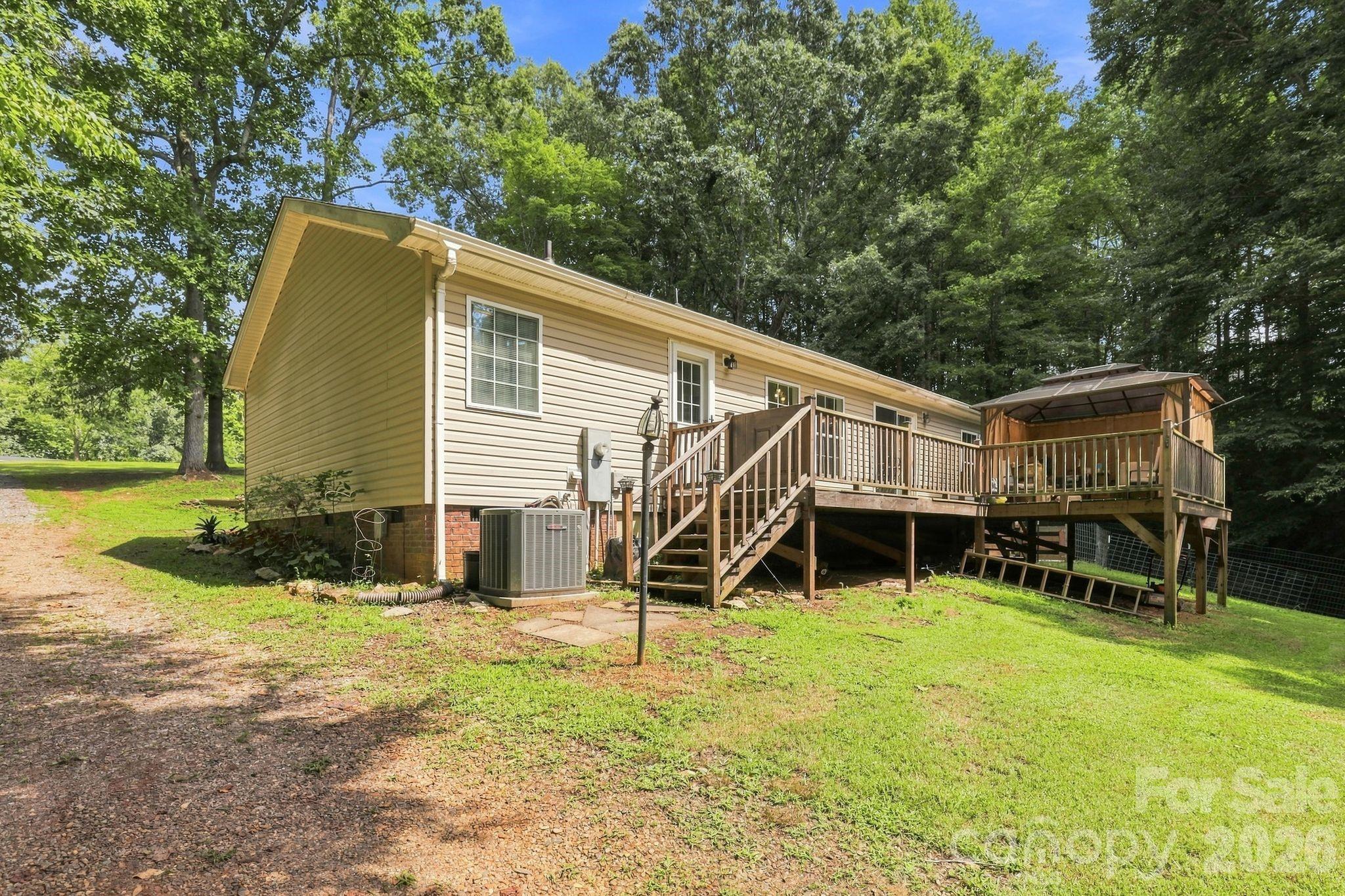 main property photo 4