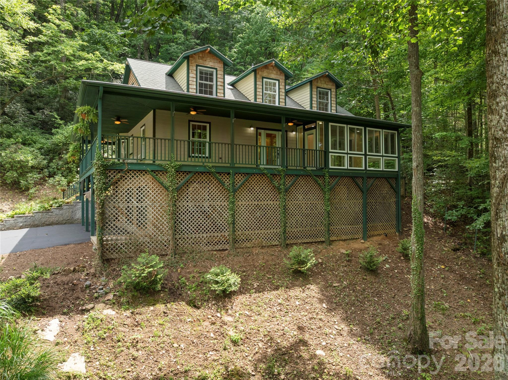 main property photo 41
