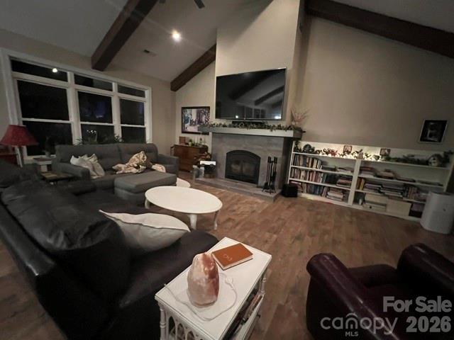 main property photo 5