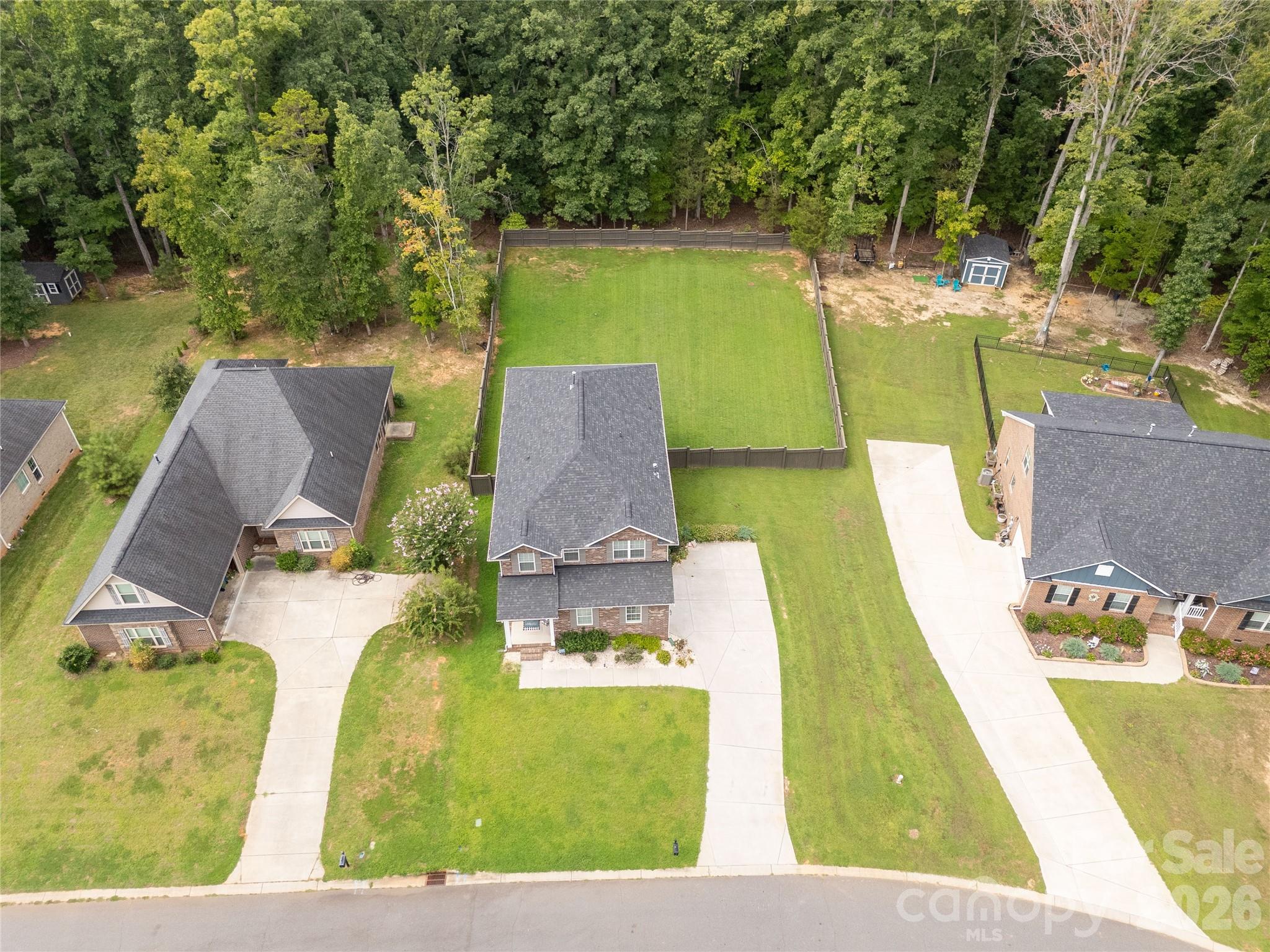 main property photo 35